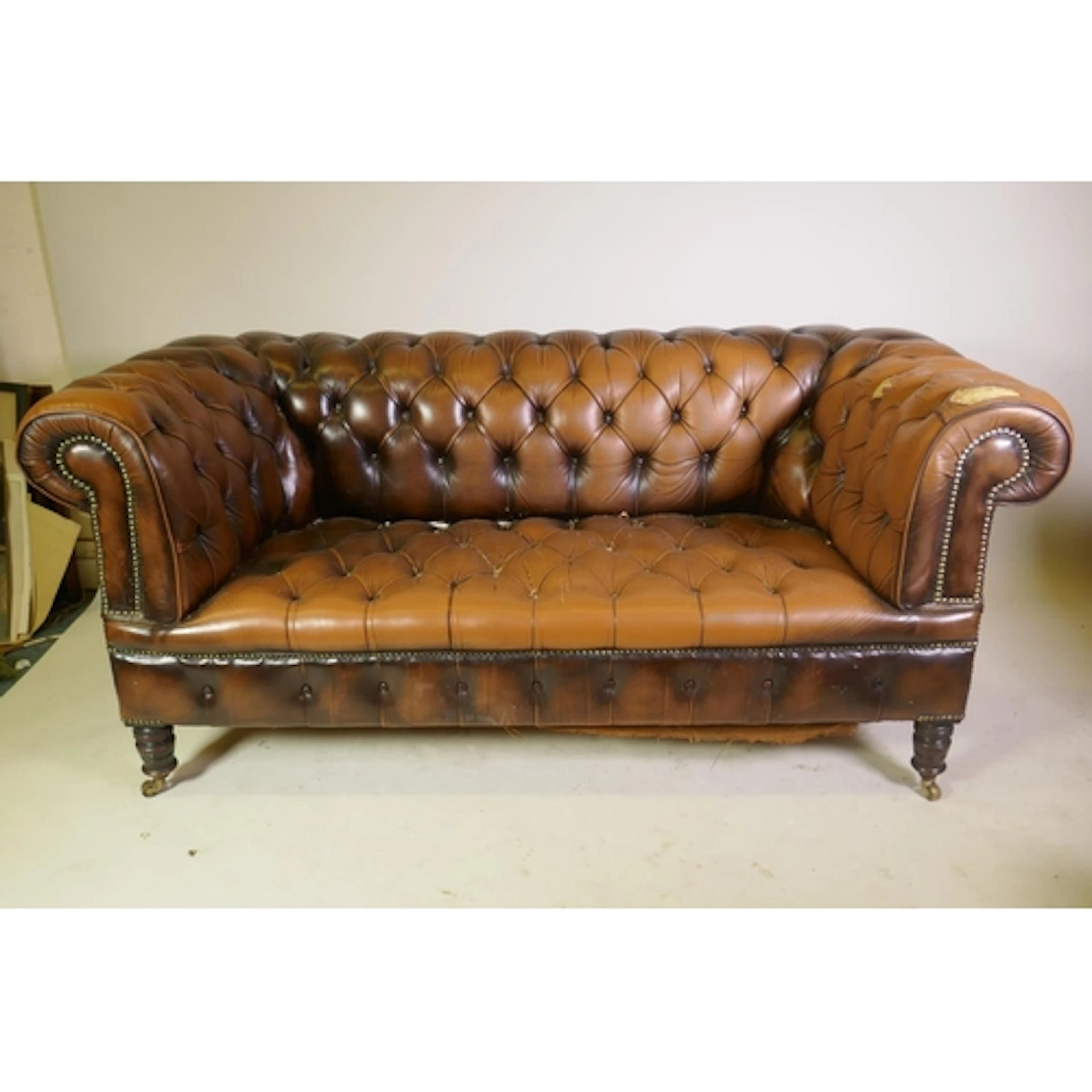 Late C19th/early C20th Chesterfield settee with button back ...