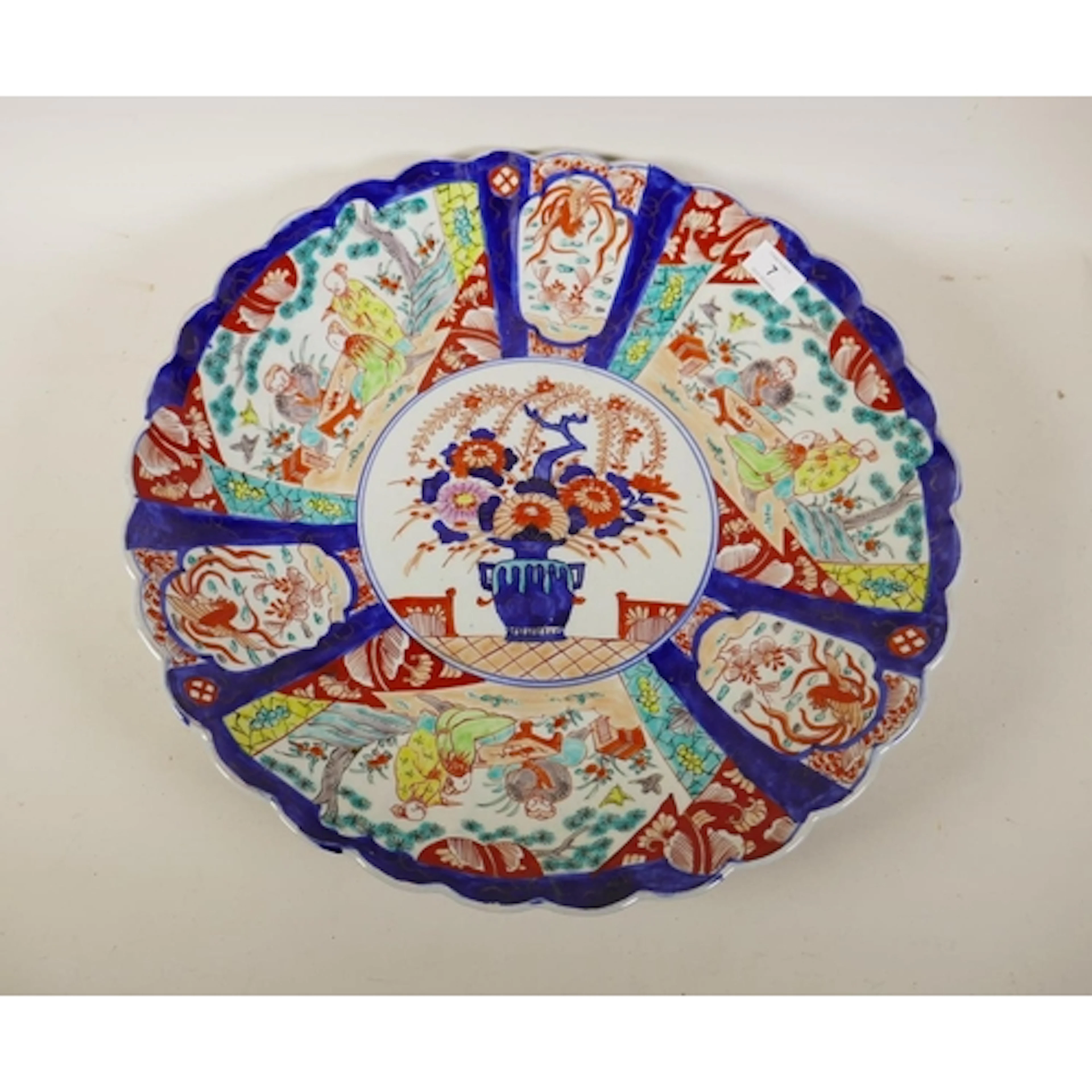 A C19th Chinese Imari ceramic charger, 48cm diameter