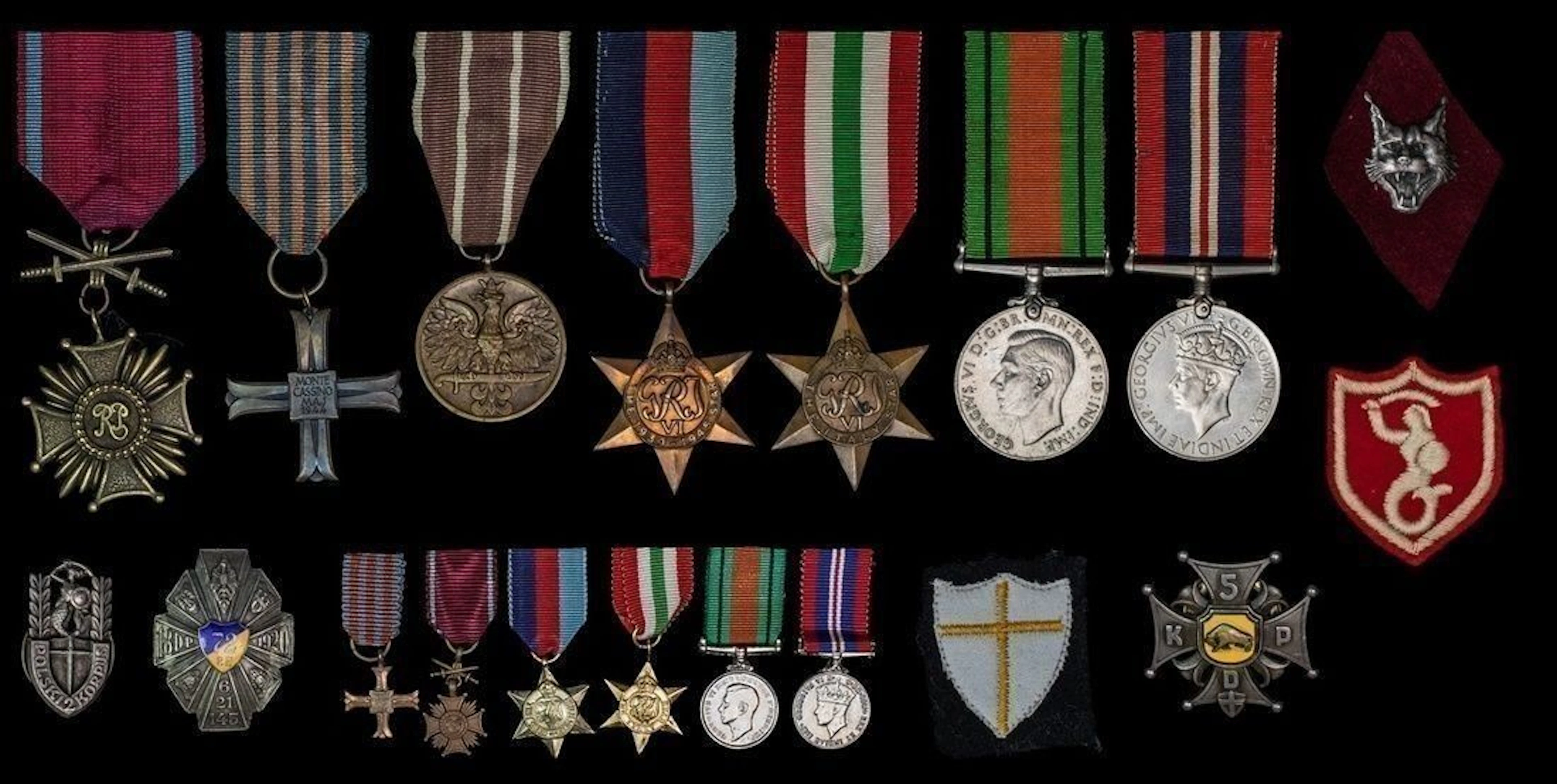 A very complete and well documented Monte Cassino and pre-war medal