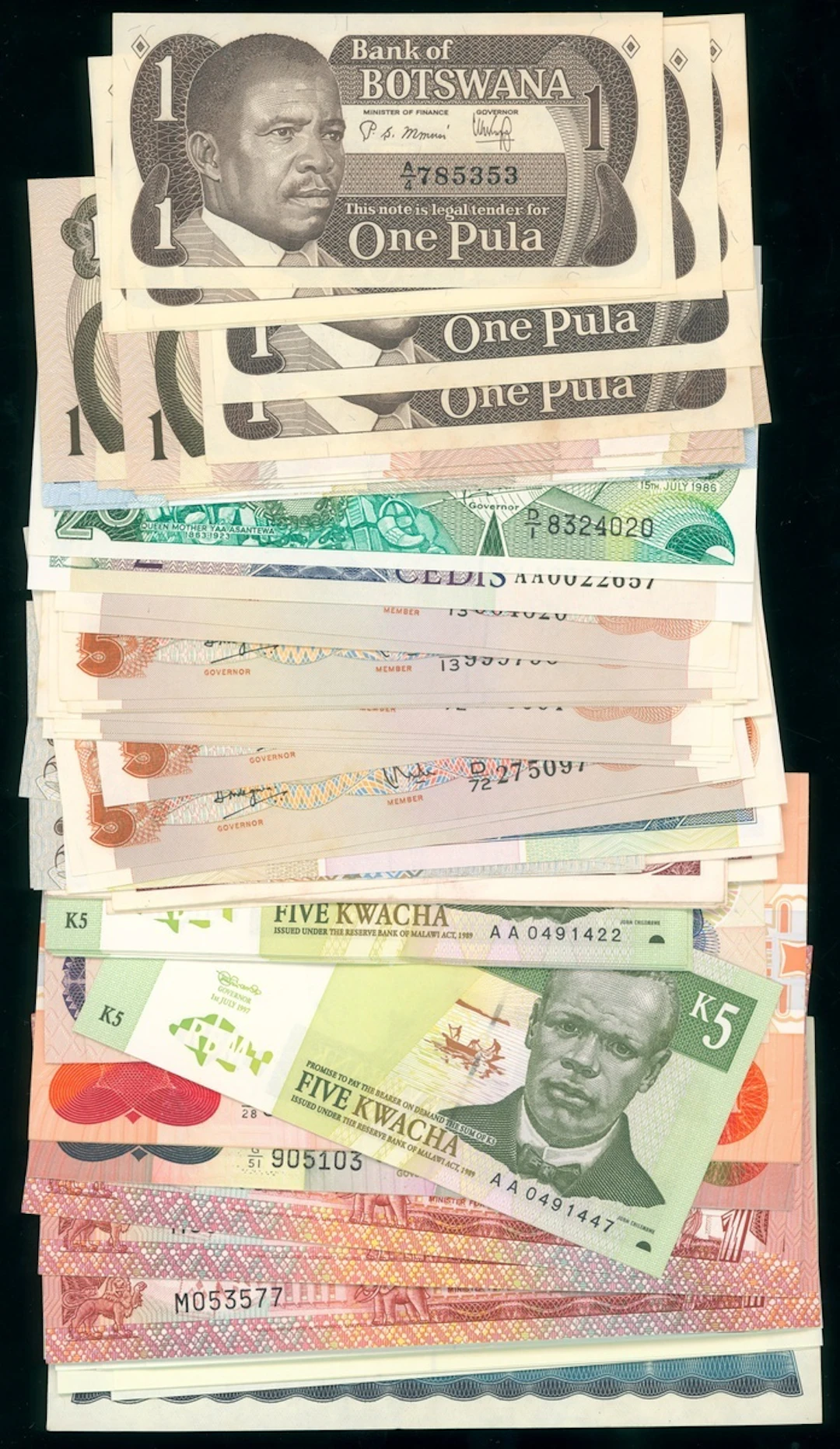African Banknotes, a group of 104x, including