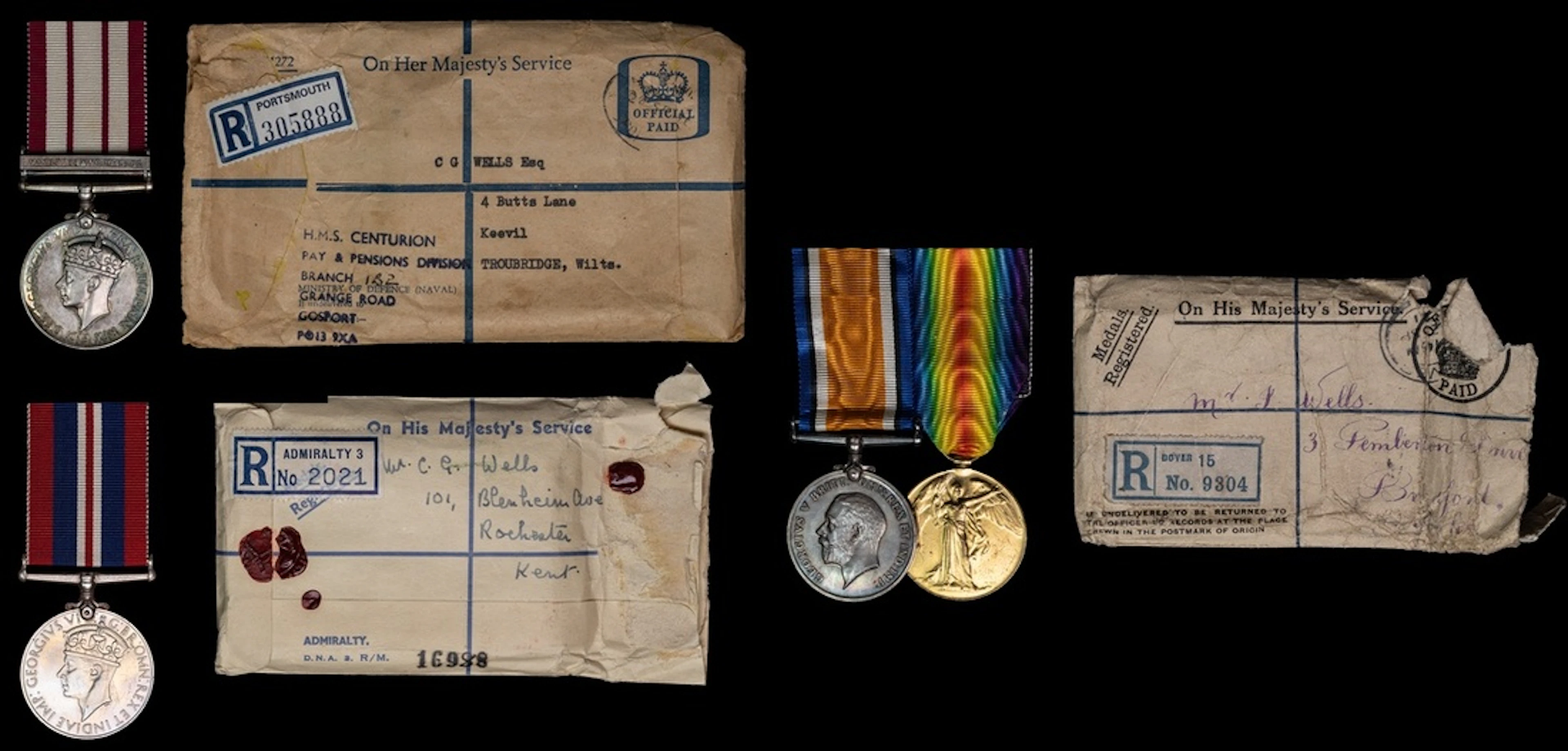 A family group Pair: Gunner I. Wells, Royal Artillery British War
