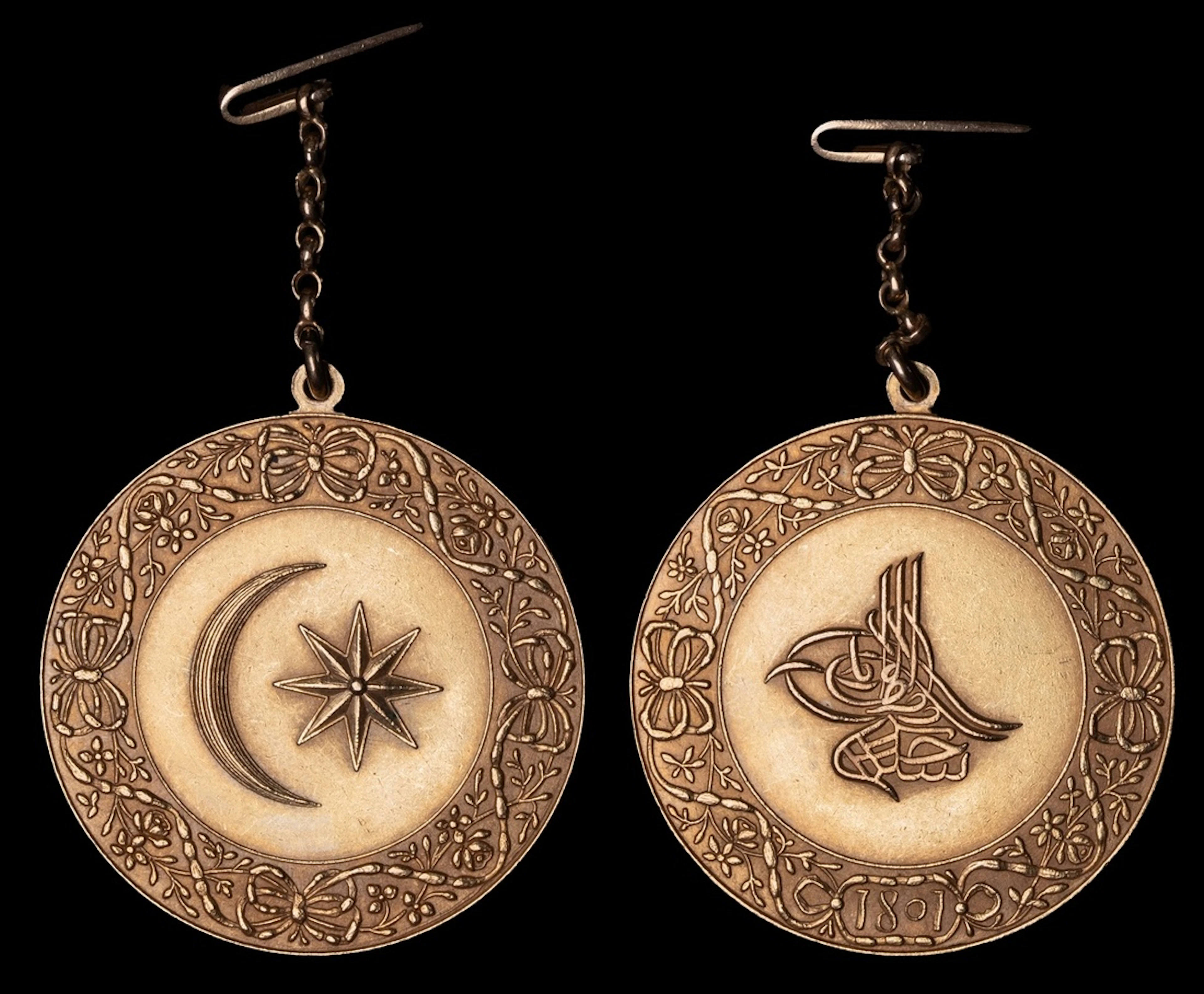 Sultan’s Medal for Egypt 1801, 4th Class, gold, 36mm., with original