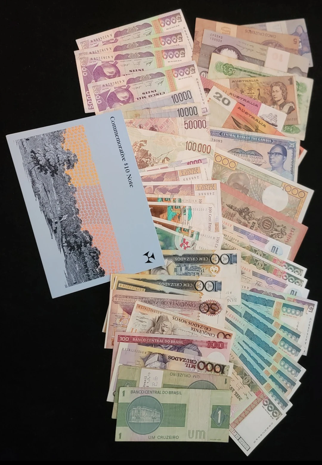 World Banknotes, a group of 48x, including