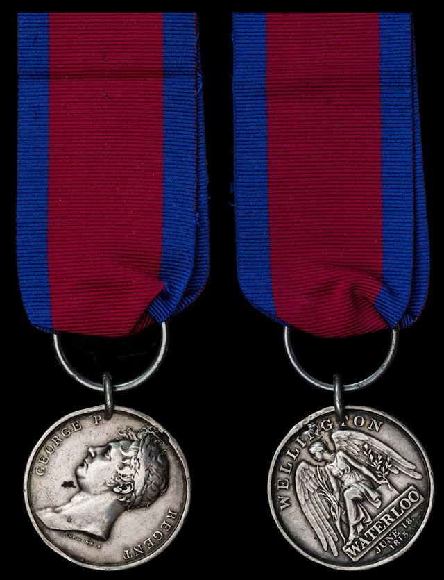 Waterloo 1815, fitted with replacement white metal clip and ring suspension