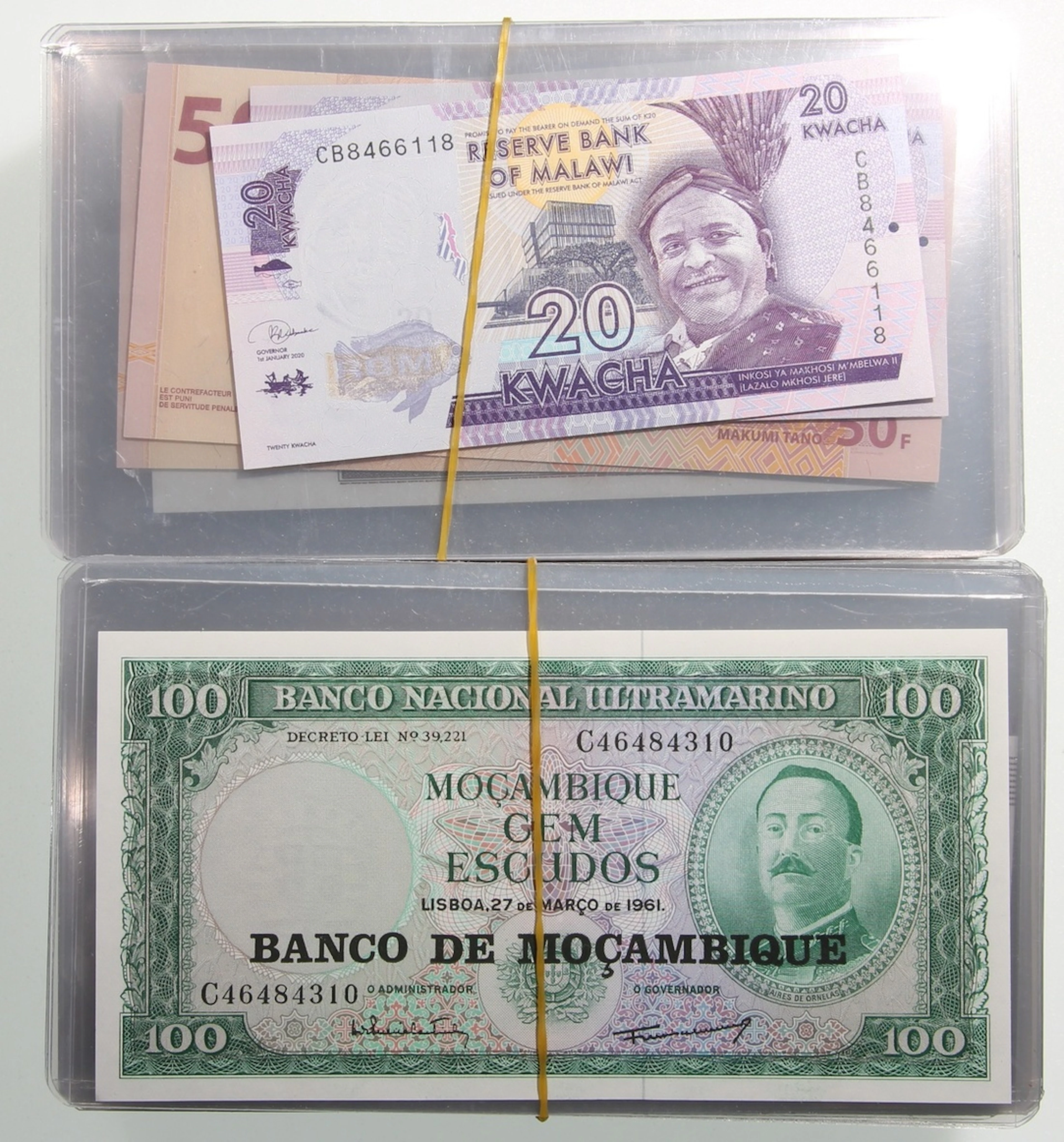 World Banknotes Mixed Lot, a group of 350+