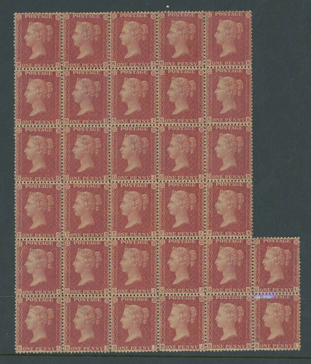 Great Britain 1854-46, a range with 'stars' mint irregular block of