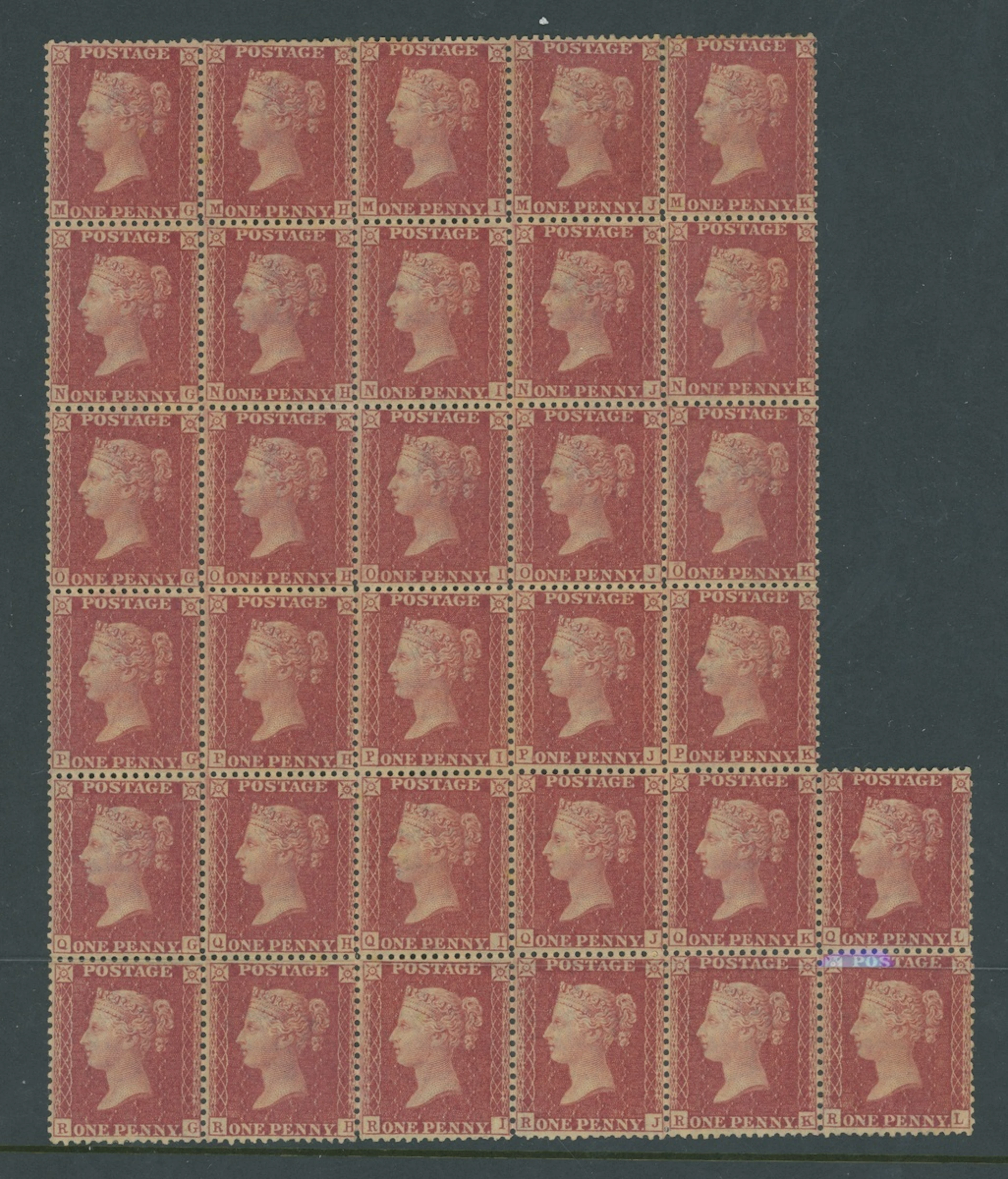 Great Britain 1854-46, a range with 'stars' mint irregular block of