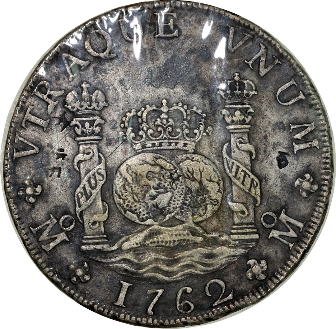 Mexico, silver 8 reales, 1762Mo MM, tip of cross between H and I in legend
