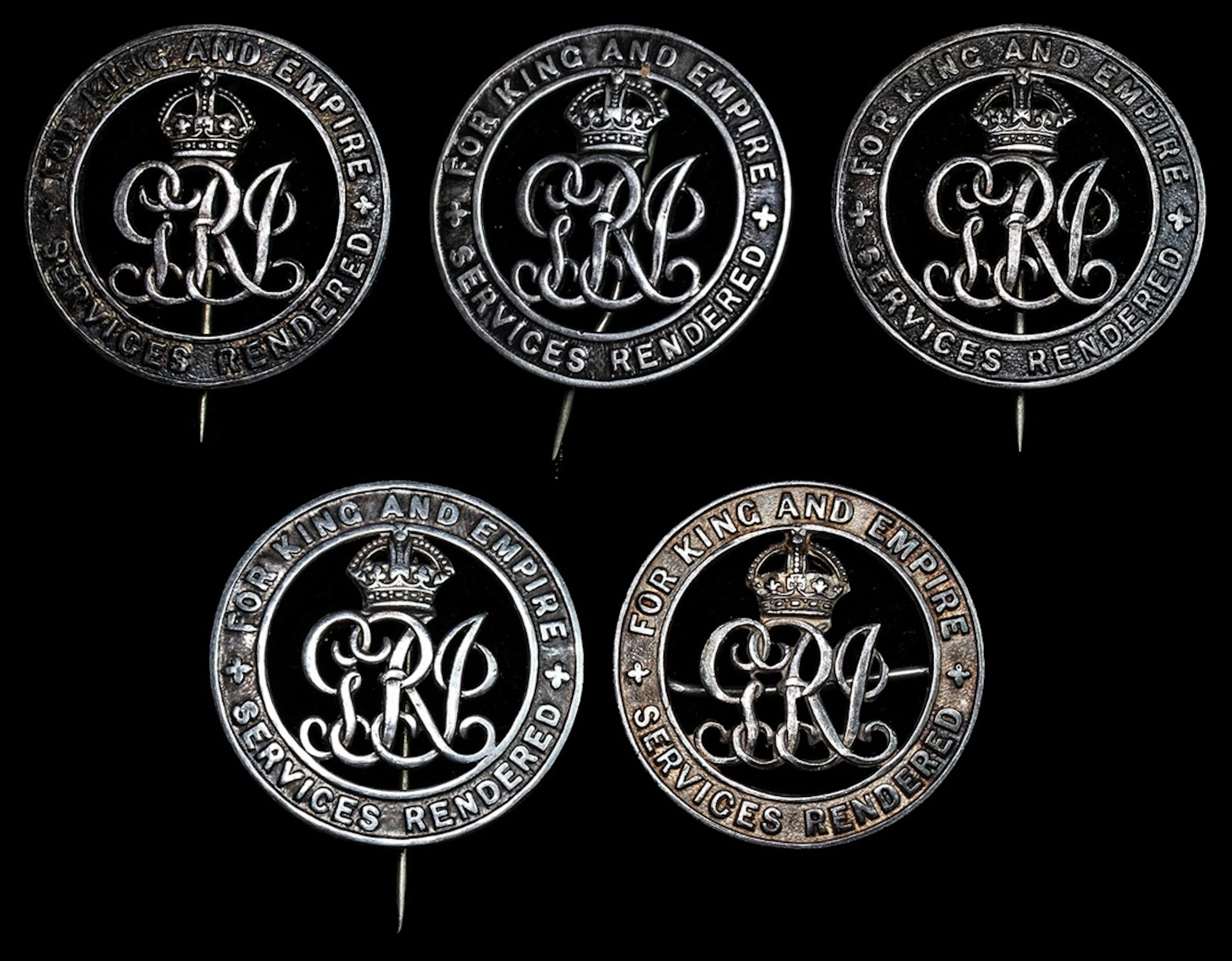 Silver War Badge (5) (B296791; B304610; SA153; B124105; B45419), securing