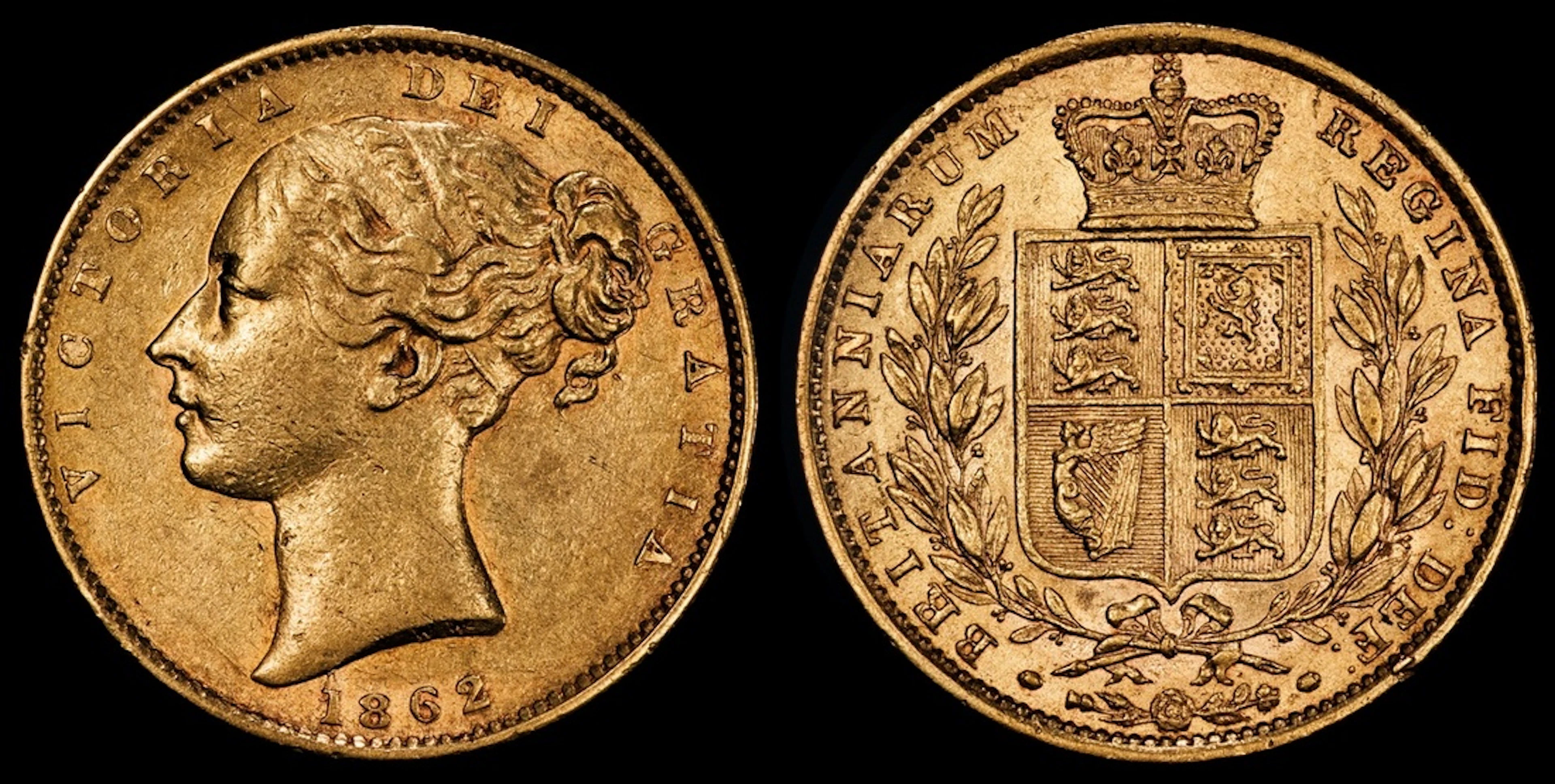 PCGS AU55 | Victoria (1837-1901), 'Shieldback' Sovereign, 1862, R