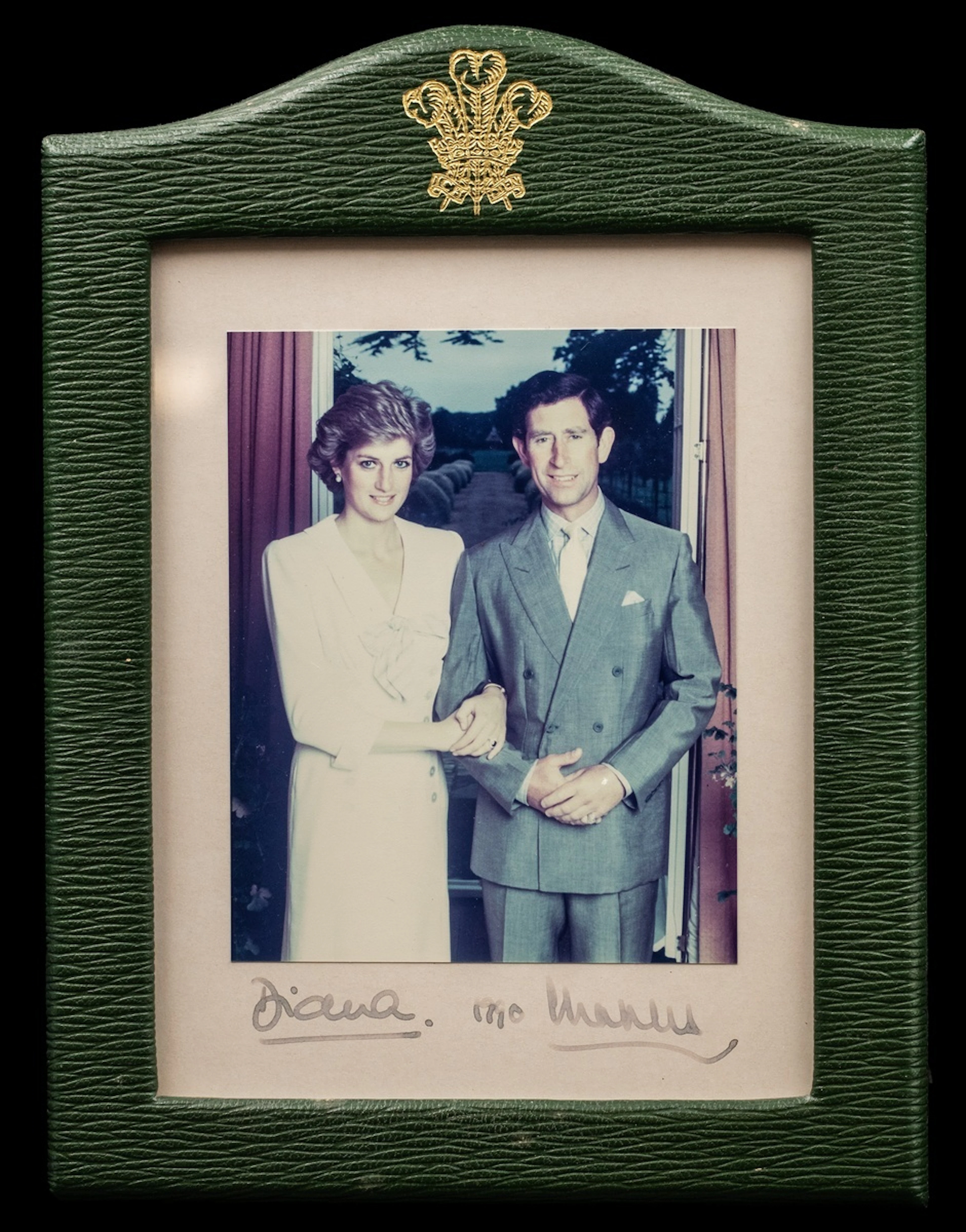 Great Britain Royalty Prince Charles and Princess Diana 1990 Presentation