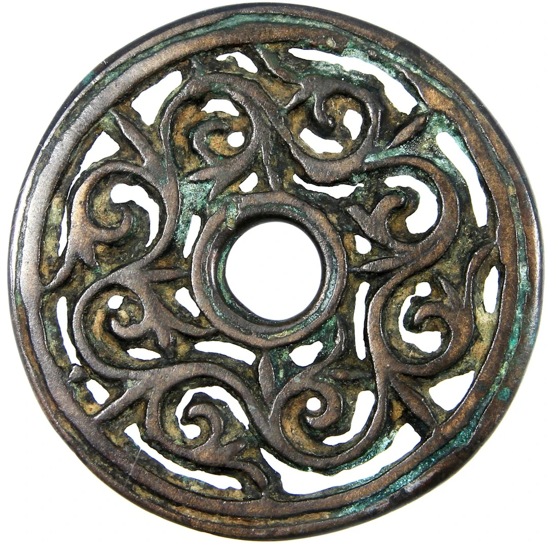 China, Song Dynasty openwork charm, interlocking flowers, 51.5*2.6mm