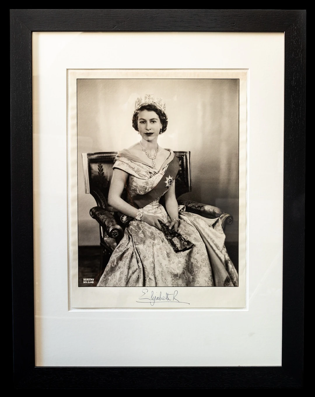Great Britain Royalty Queen Elizabeth II 1952 April - Formal photograph