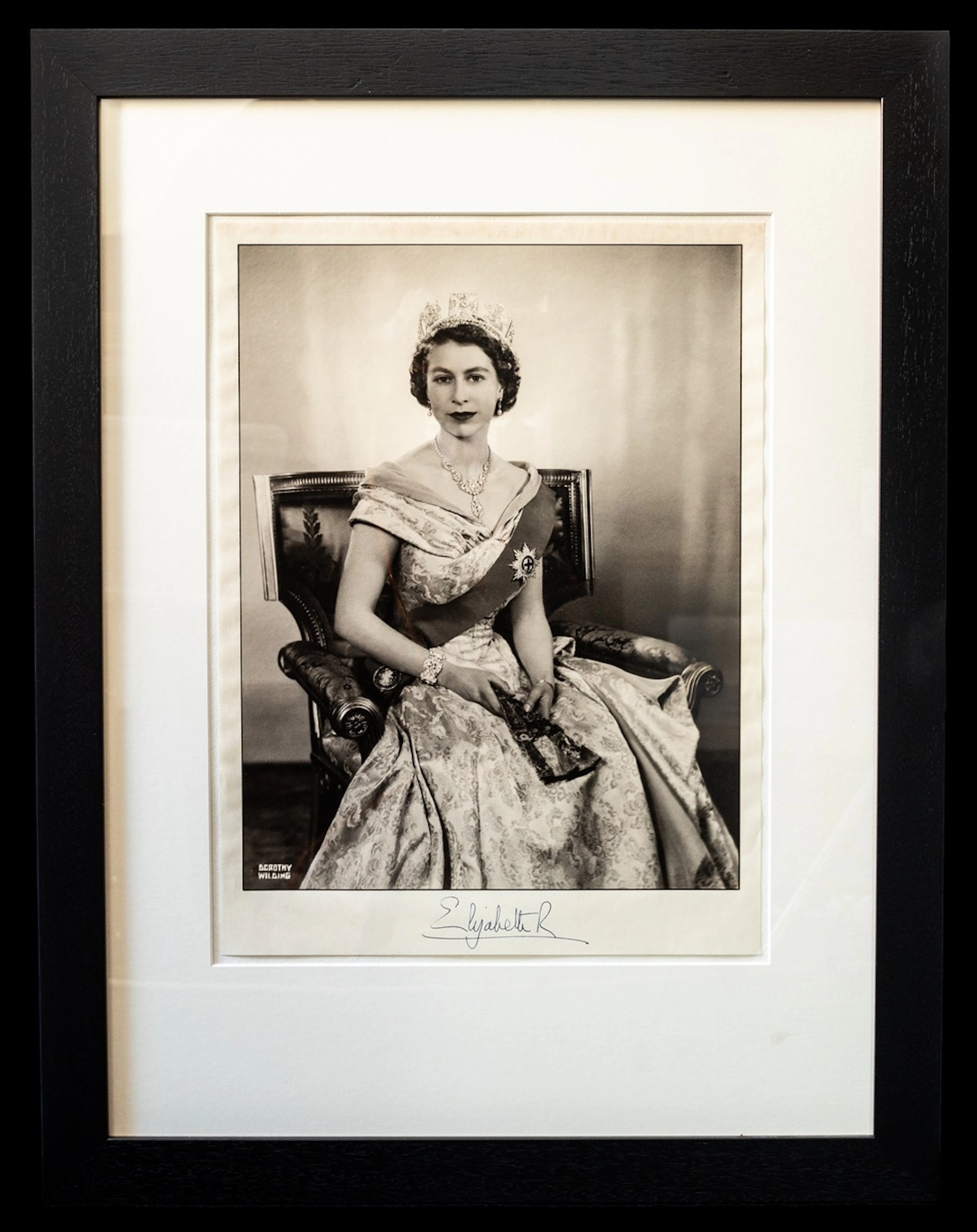 Great Britain Royalty Queen Elizabeth II 1952 April - Formal photograph