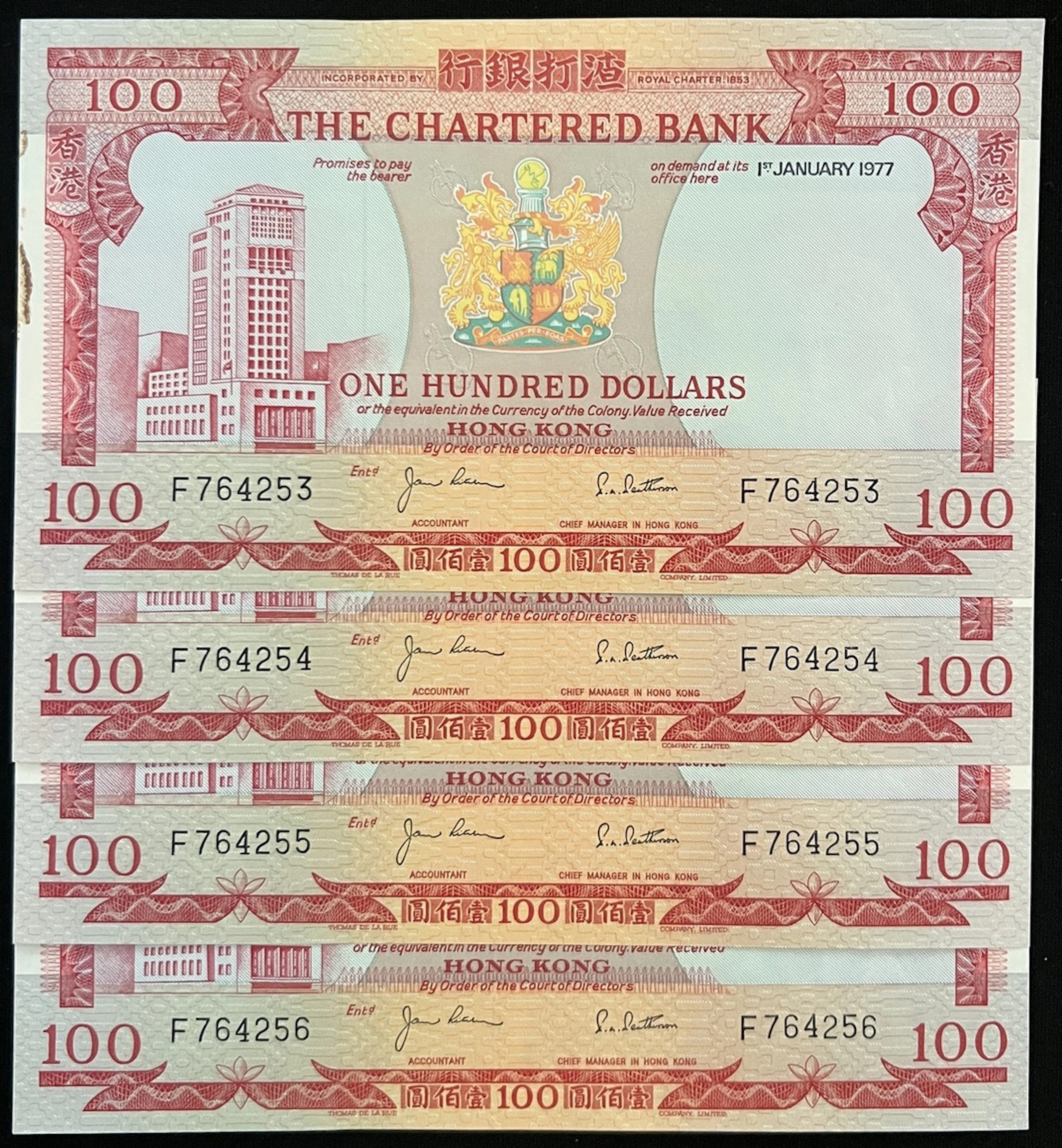 Chartered Bank, Hong Kong, consecutive $100 (4), 1.1.1977, serial