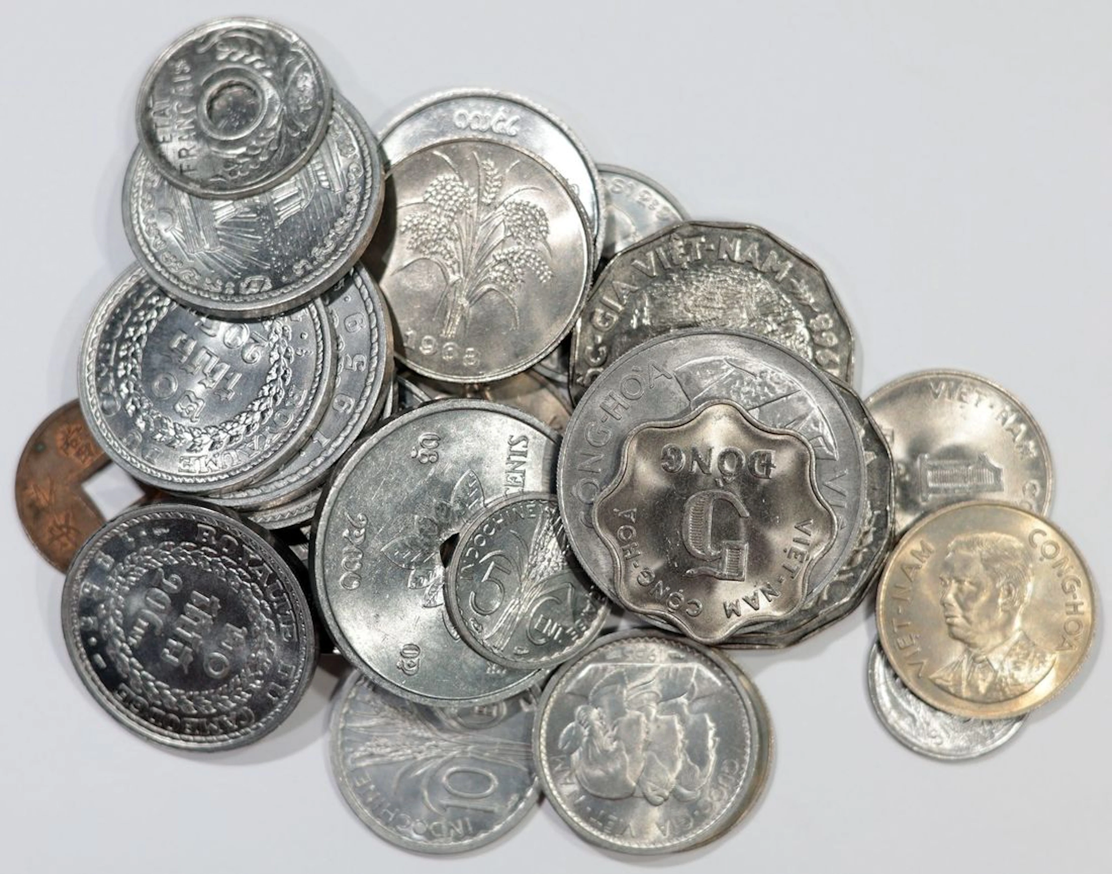 South East Asia Coins, a group of 28x including, French Indo China