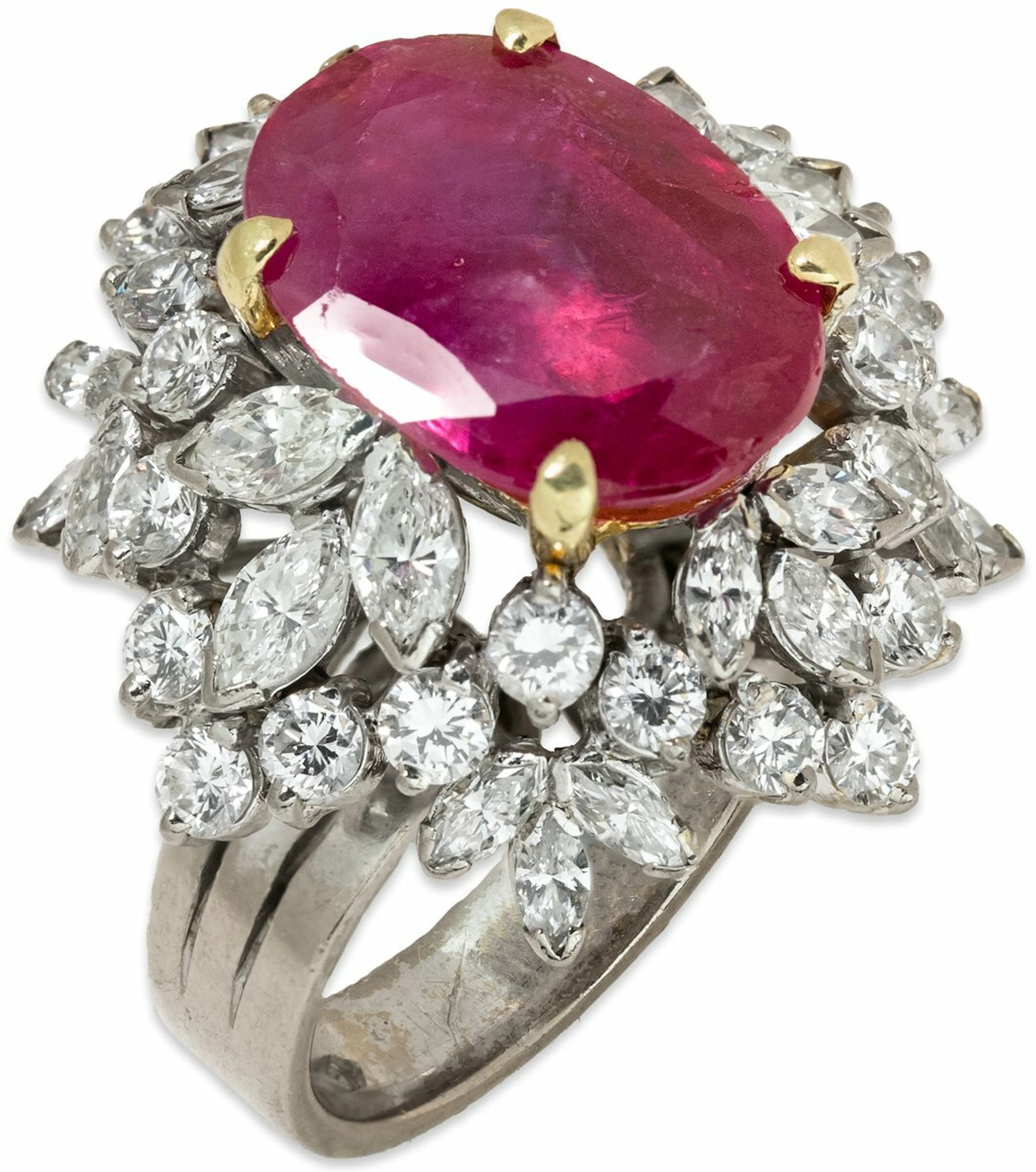 A BURMESE RUBY AND DIAMOND COCKTAIL RING