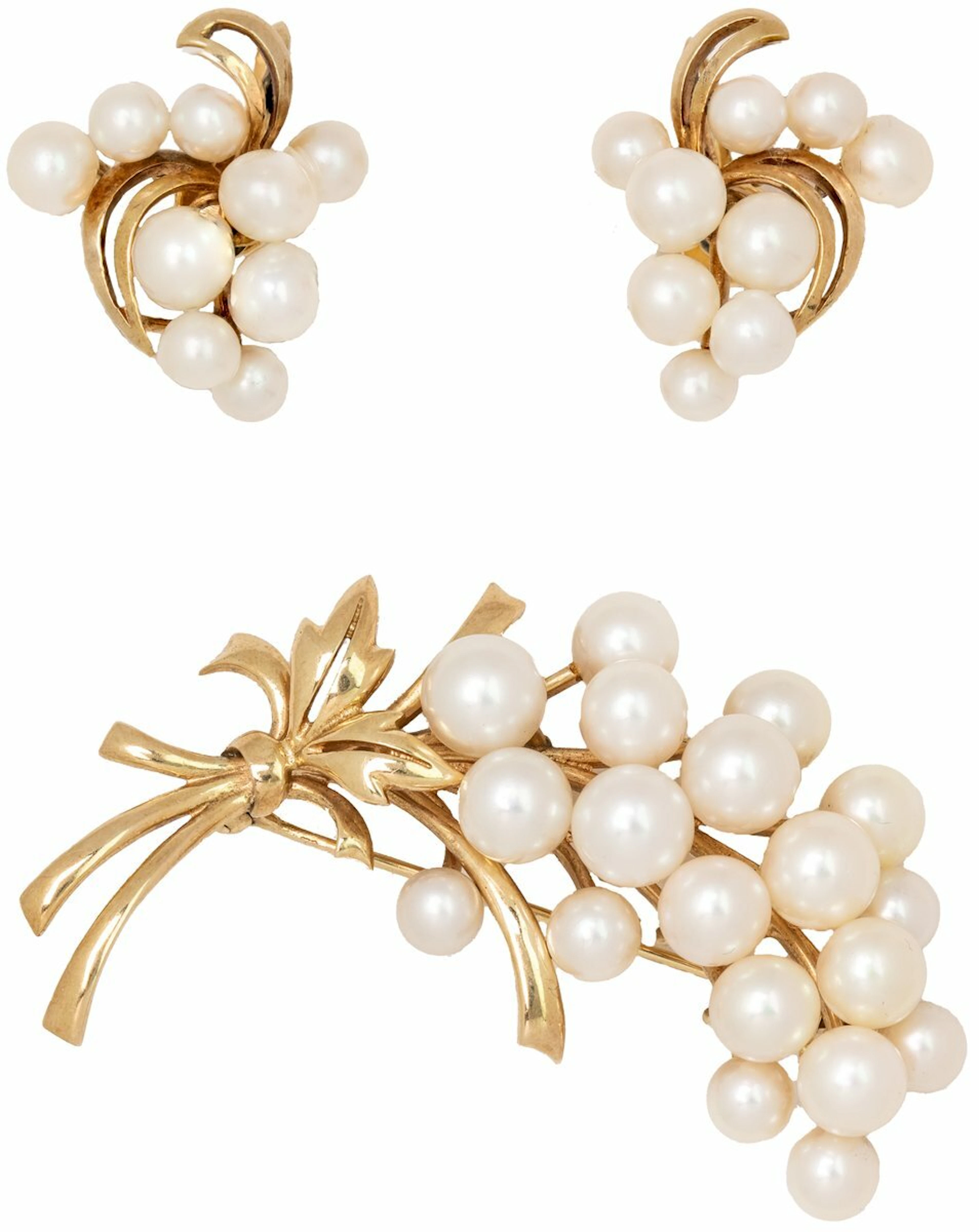 MIKIMOTO, A MID-CENTURY CULTURED PEARL SUITE