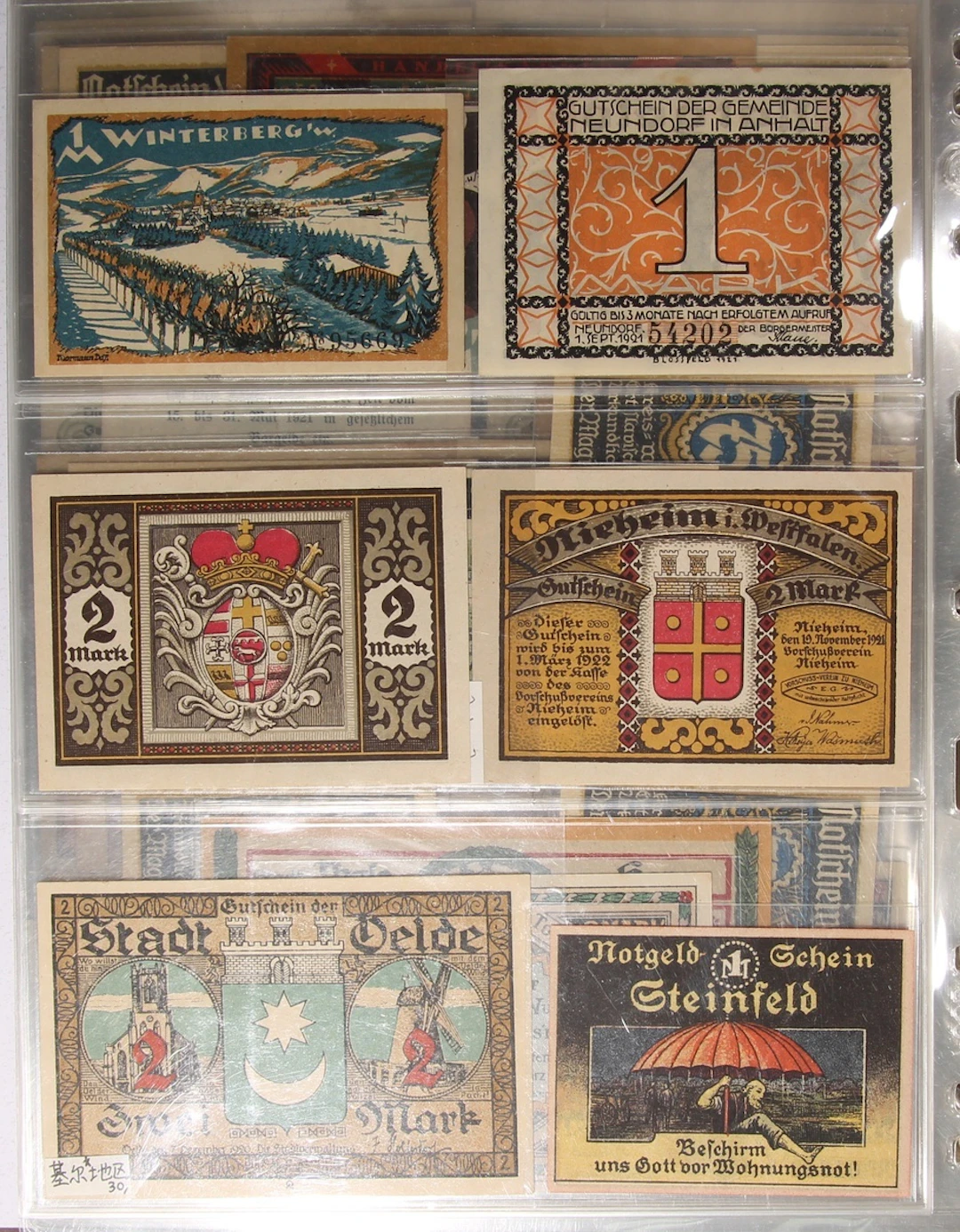An album of German Notgeld (270+), includes several complete sets