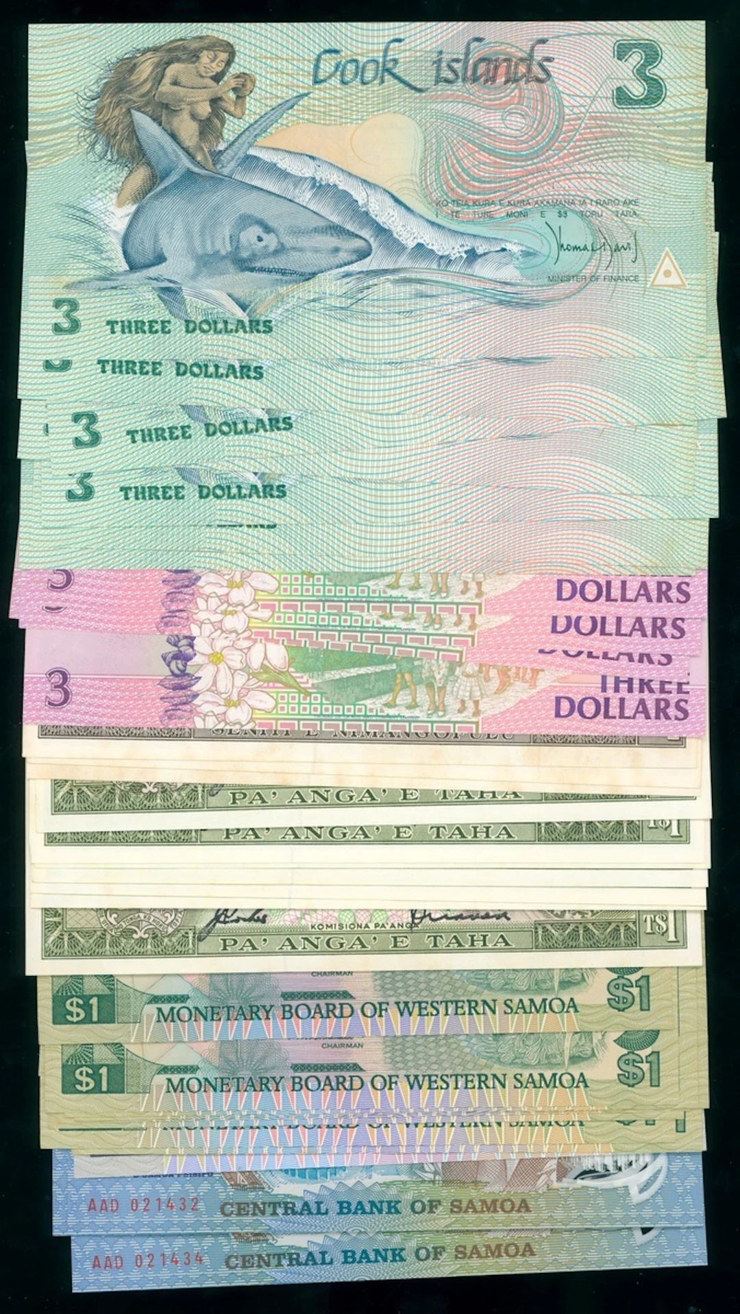 Pacific Islands Banknotes, a group of 35x, including