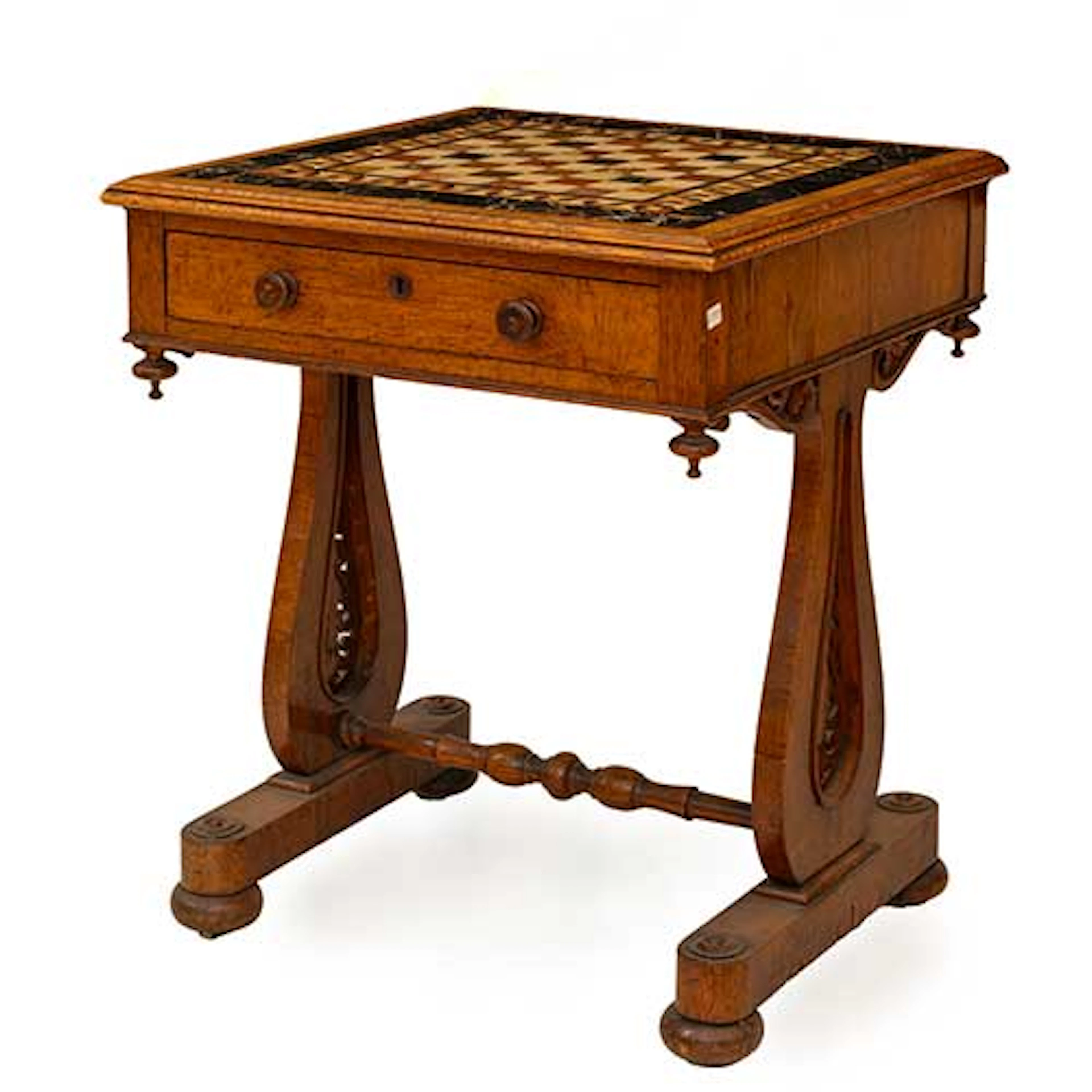 Mesa inglesa de juego realizada en madera de roble tallada y torneada
