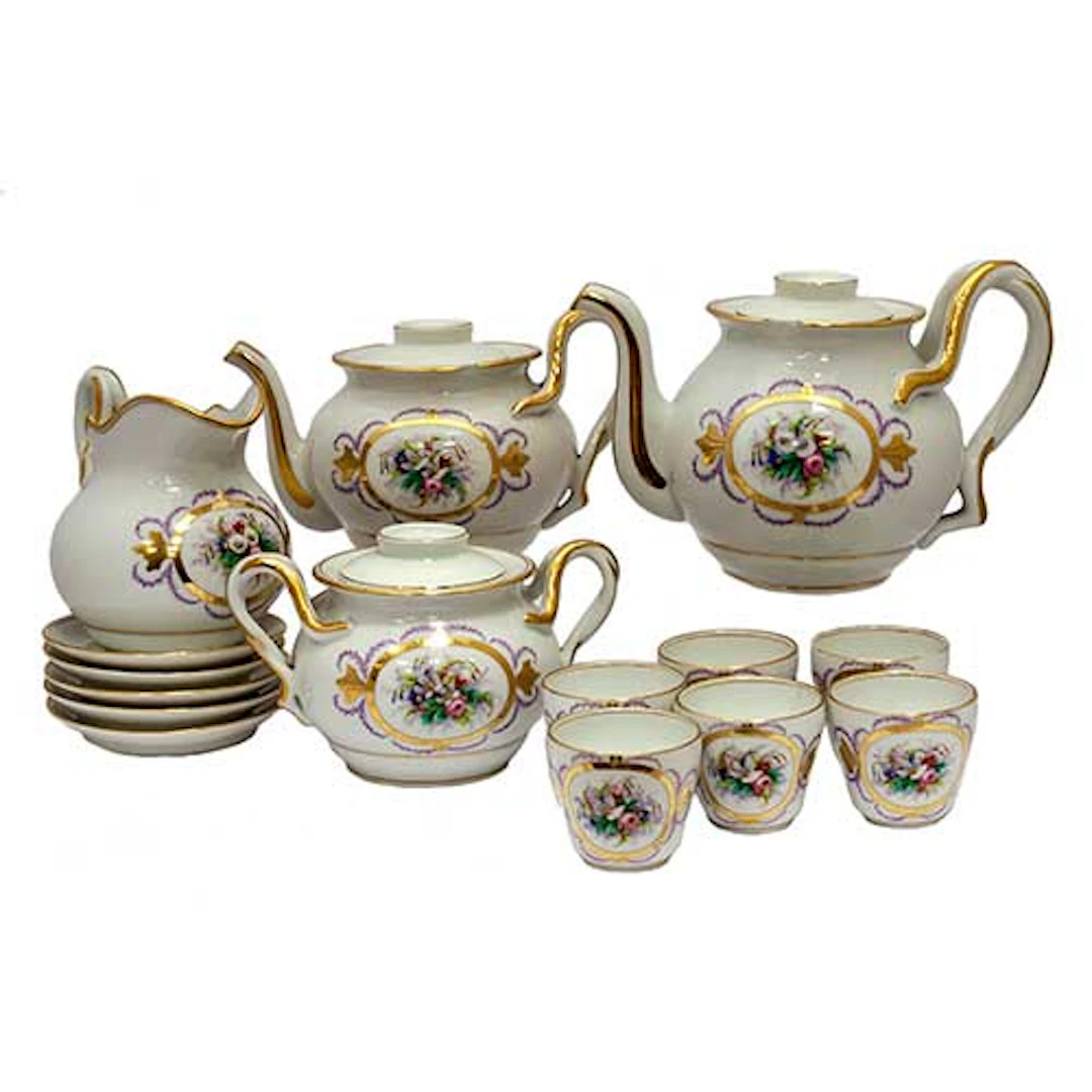 Juego de caf y t de 6 servicios y repuestos en porcelana con cartucho