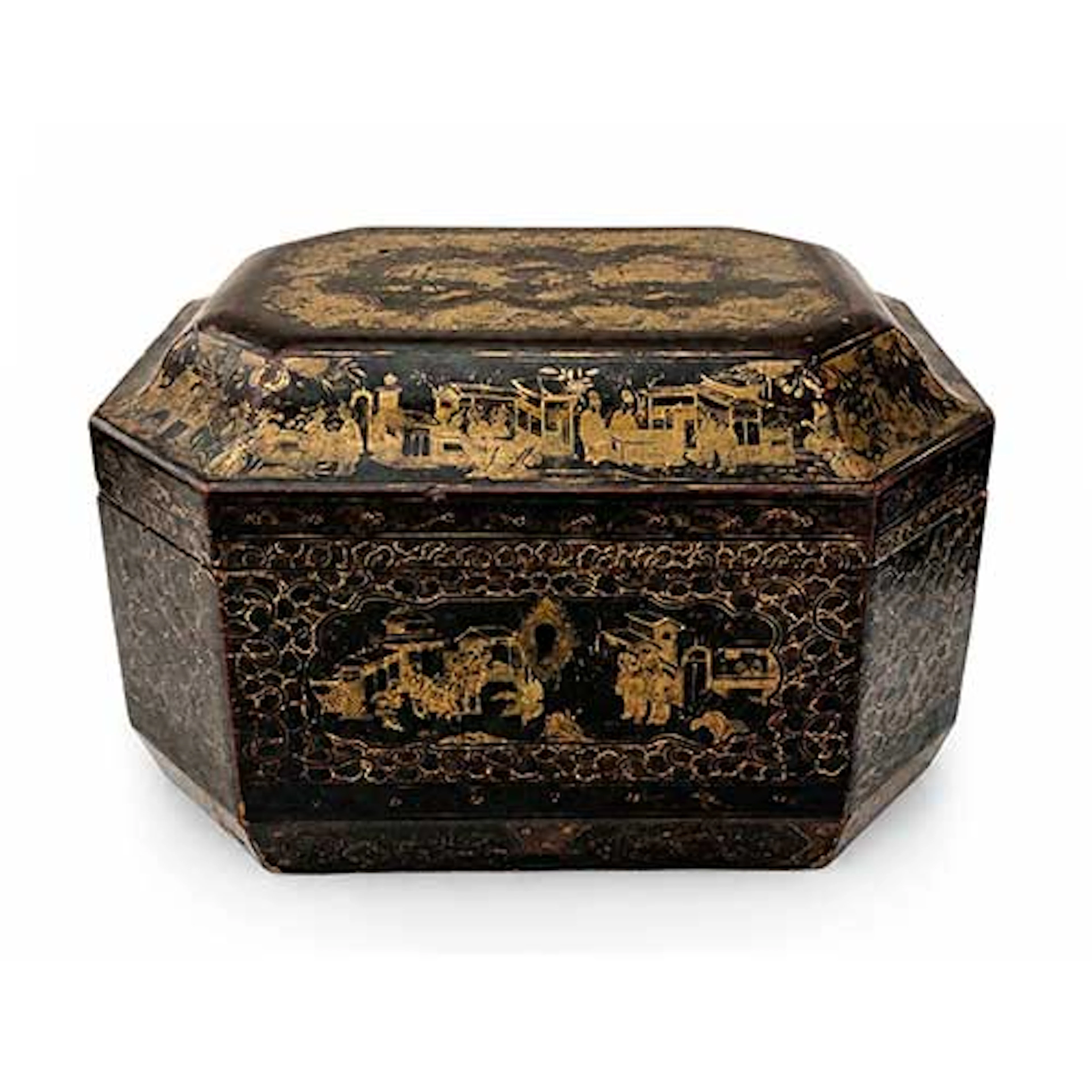 Caja de t china en madera lacada y dorada, con recipientes en estao
