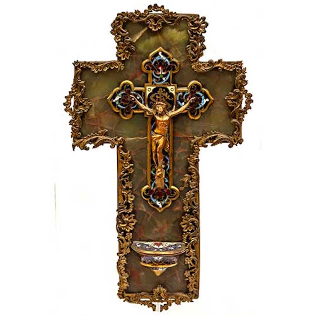 Aguabenditera con Cristo en bronce