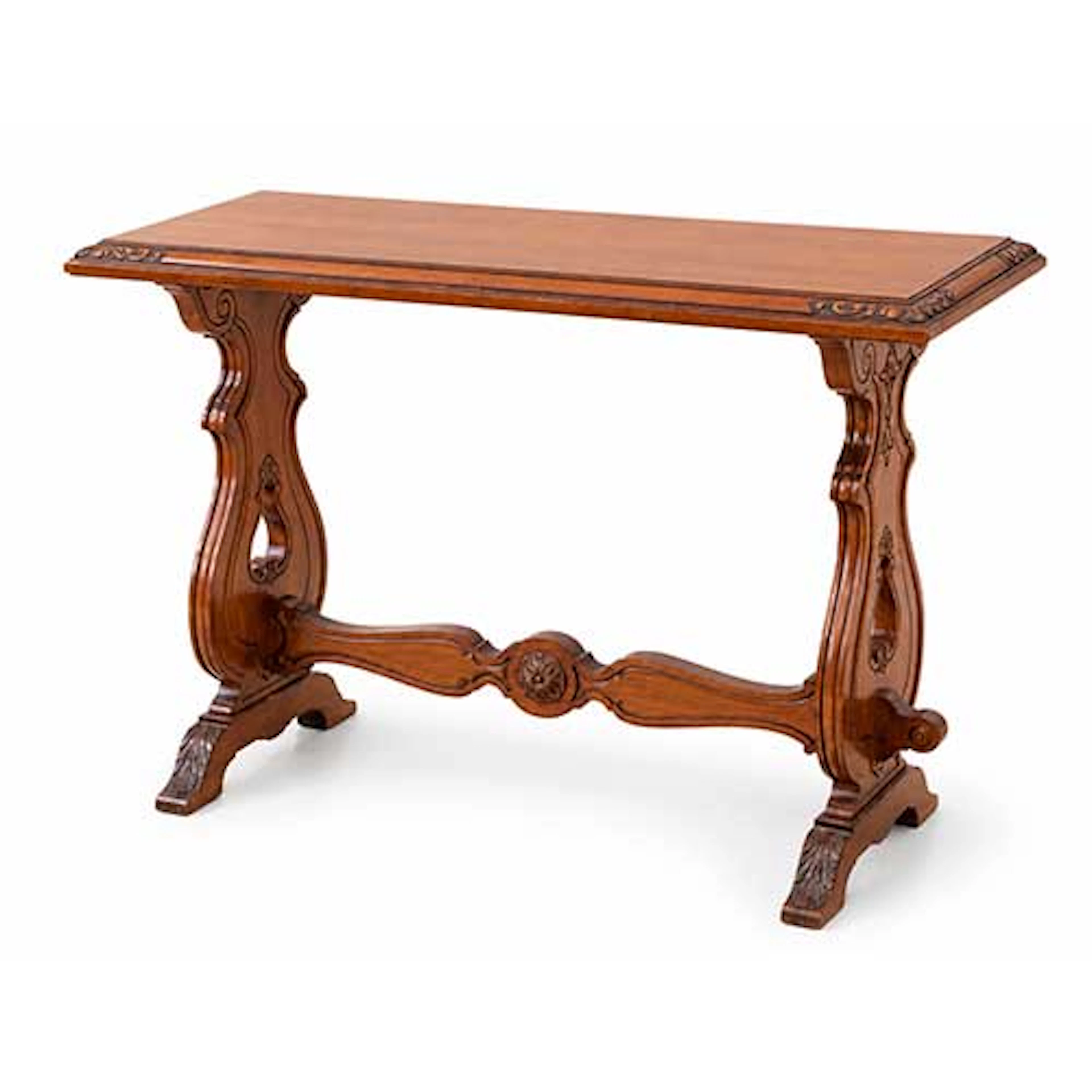 Mesa bargueera en madera tallada.