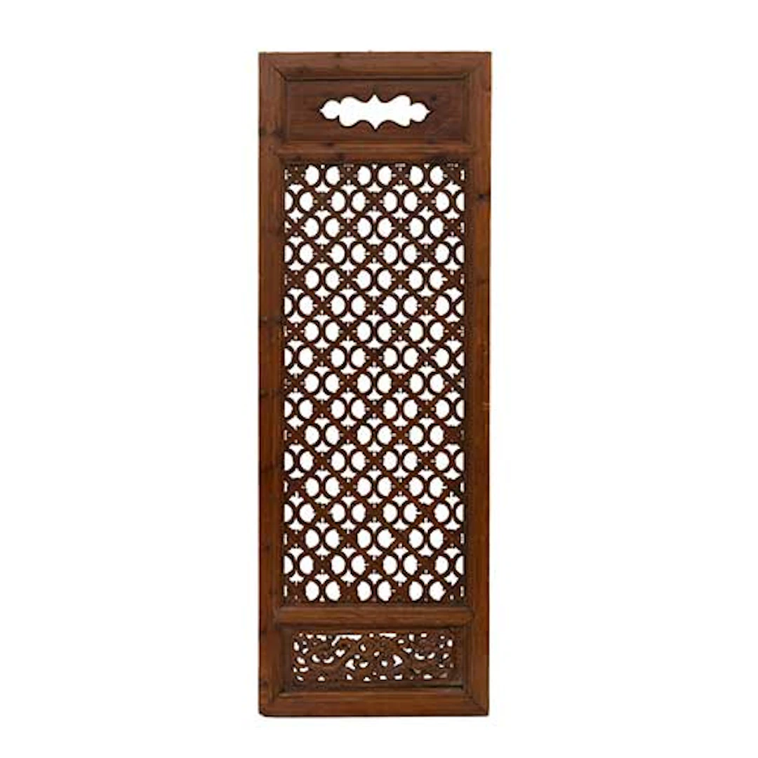 Panel de tracera oriental en madera tallada y calada.