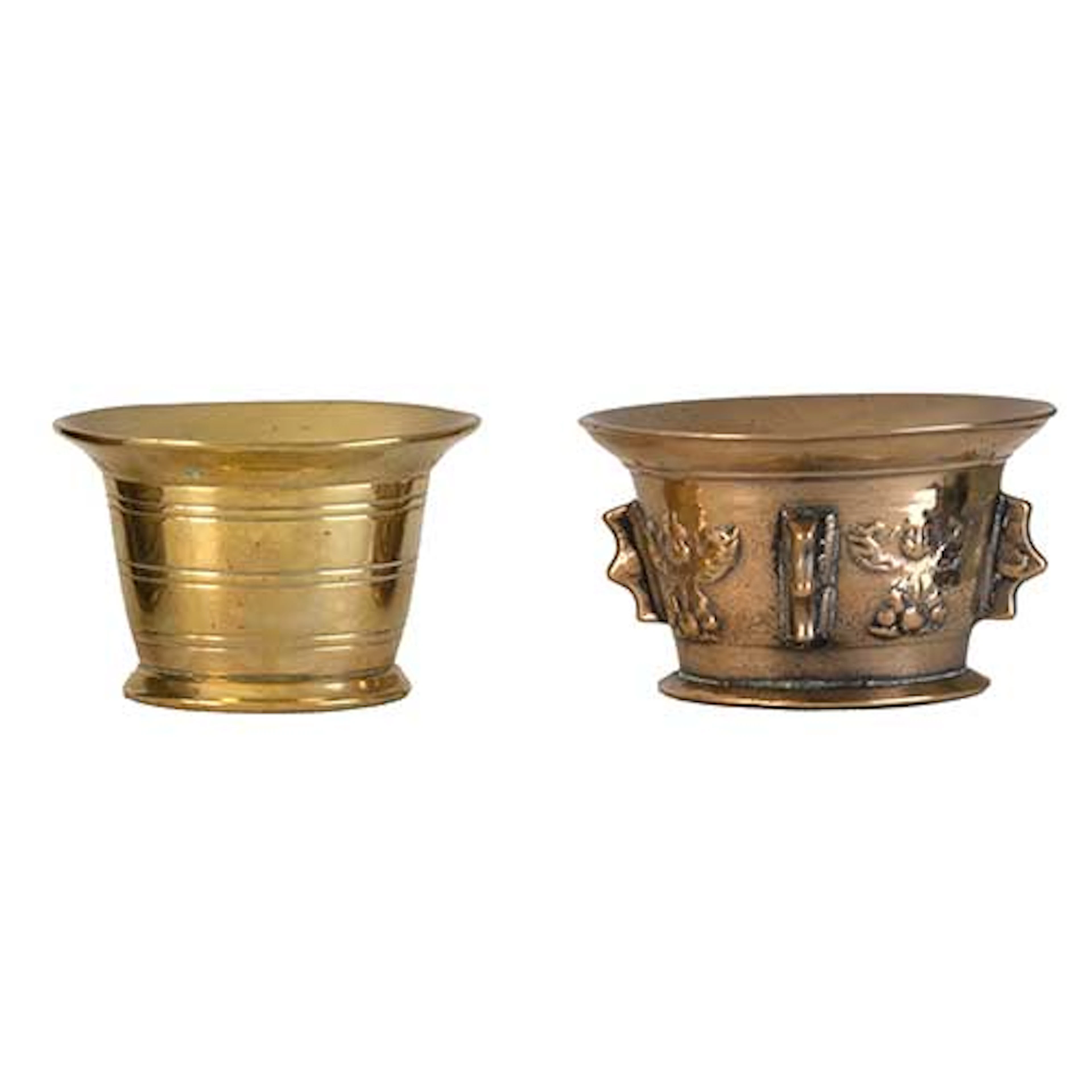 Dos almireces en bronce