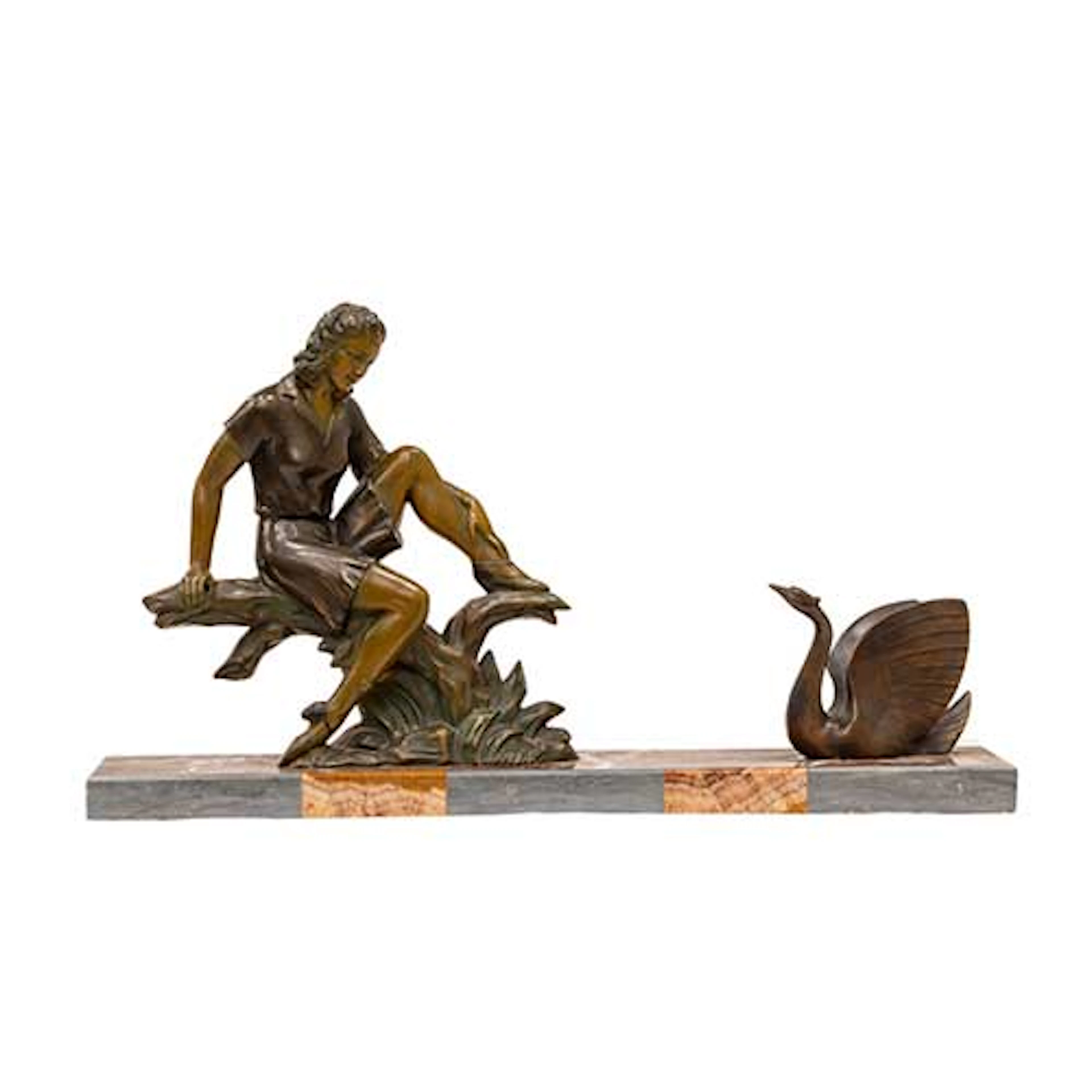 Escultura Dec en calamina patinada sobre base de mrmol hacia 1920.