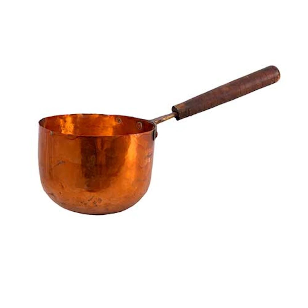 Gran cazo de cocina en cobre con mango de madera S. XIX