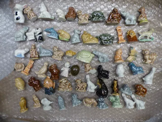 Wade, a good collection of Whimsies (60, 1 Tray).