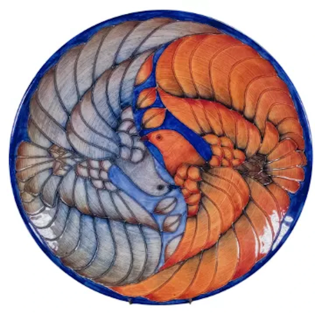 Dennis Chinaworks large Double Dove shallow dish by Sally Tuffin, D35.5cm.