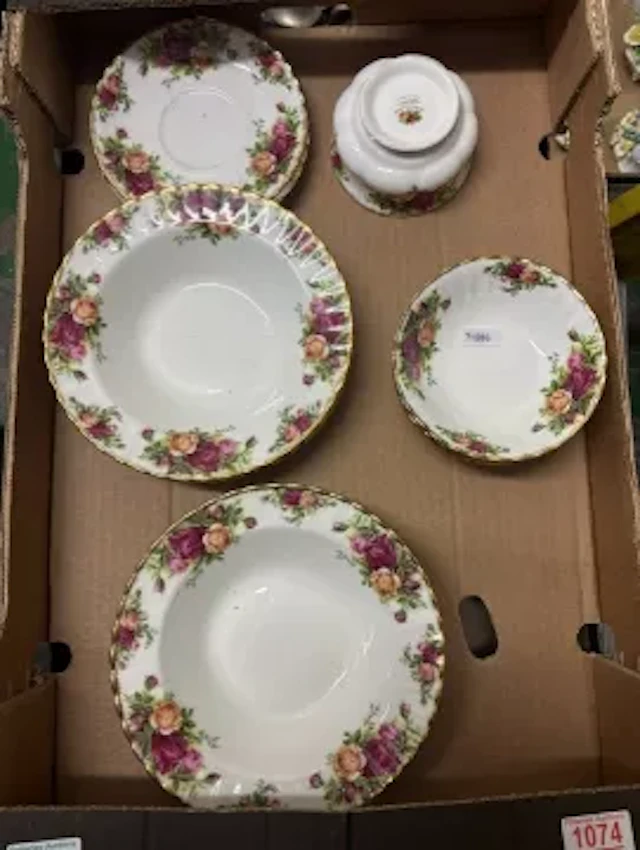 Royal Albert Old Country Roses pattern dinner and tea ware to include