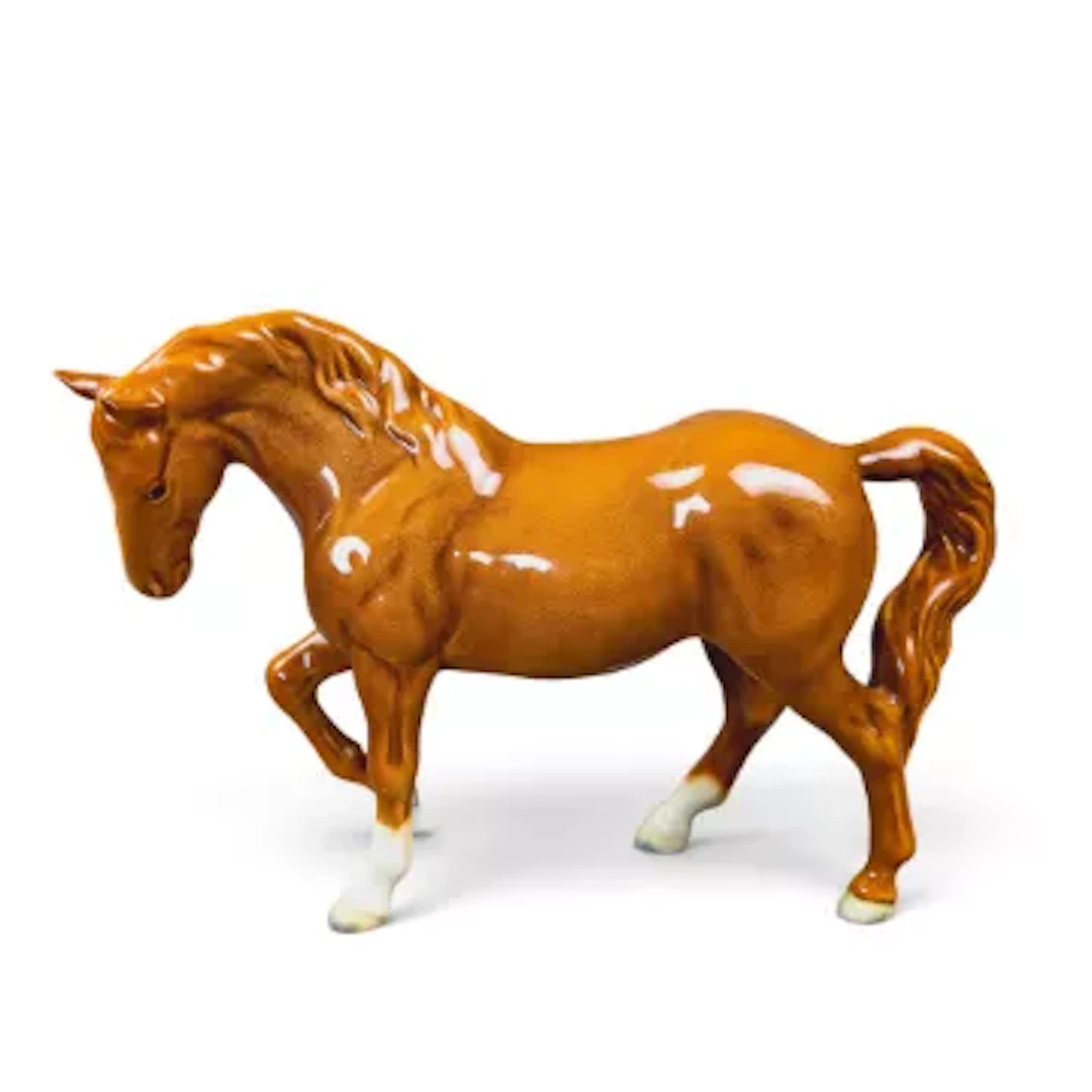 Beswick Stocky Jogging Mare in Chestnut with blue nose detail - third