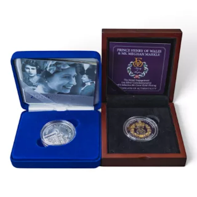 Fine silver 1oz medallion & proof silver £5 80th Birthday coin, 28.28g