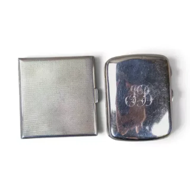 2 x hallmarked silver cigarette cases, gross weight 190g.