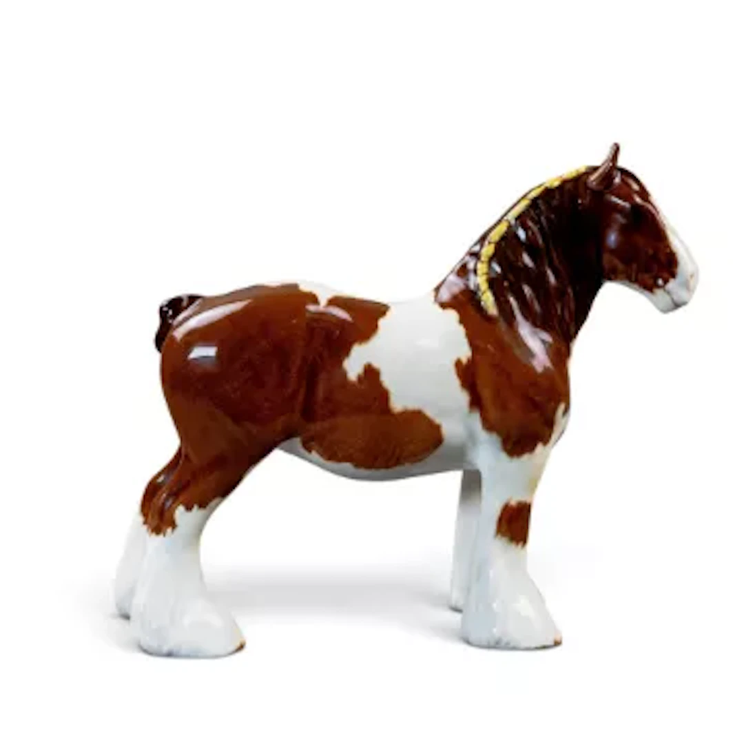 Rare Beswick Skewbald shire with exceptional detail. Model 818. h.21cm, a/f.
