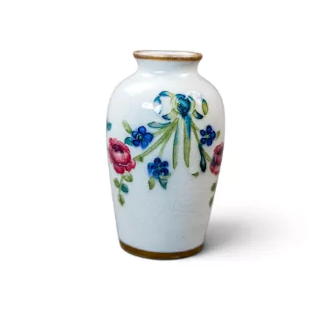 A Macintyre Eighteenth Century pattern vase, designed by William Moorcroft