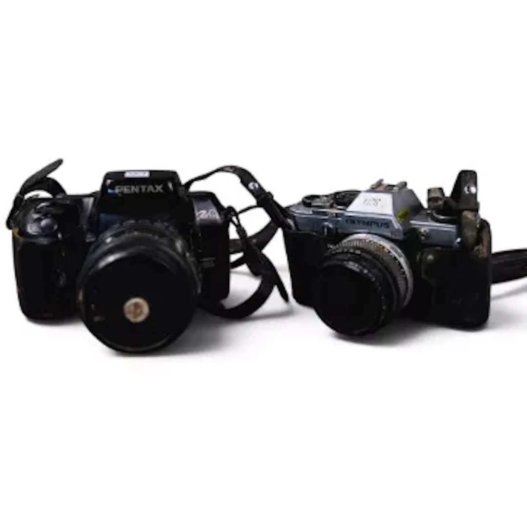 Pentax Z1 SLR 35mm film camera with SMC Pentax-FA 28-105mm f/4-5.6