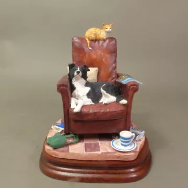 Border Fine Arts Caught Napping, model no.B0972 by Ray Ayres, with certificate.
