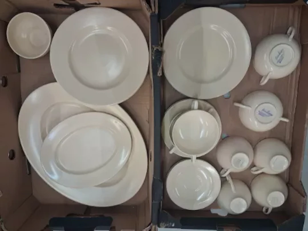 Susie Cooper Crown Works, Burslem, cream ware tea and dinner ware