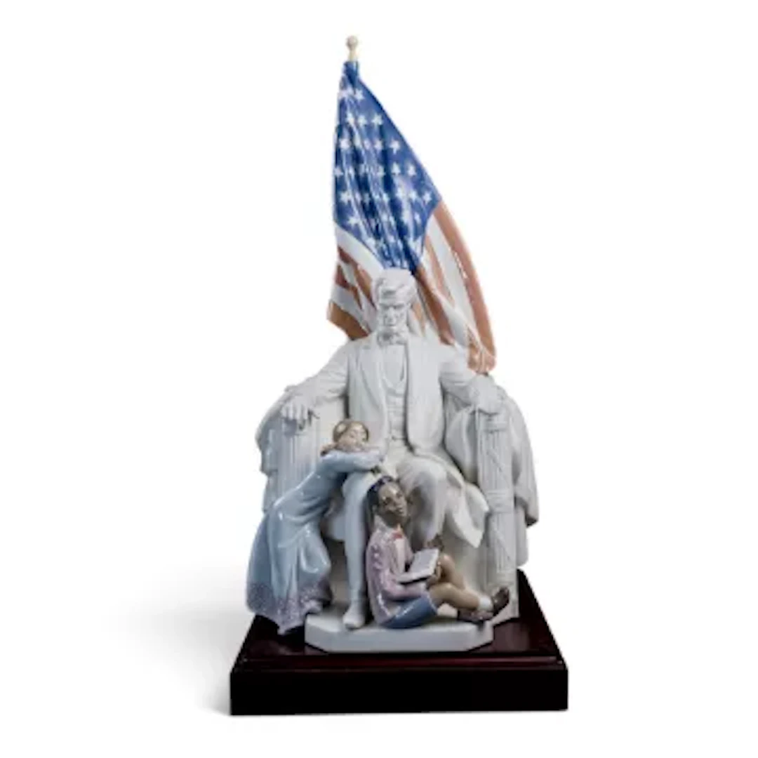 A large prestige limited edition Lladro figure of Abraham Lincoln