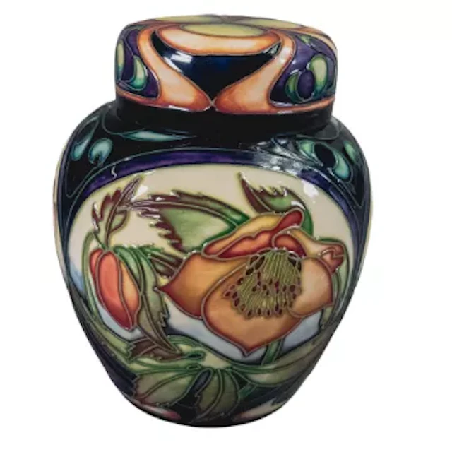Moorcroft limited edition ginger jar Ashwood Gold by Emma Bossons, h.15.5cm.