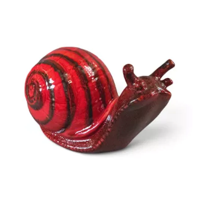 Anita Harris hand-painted model of a snail. Height 14.5 cm x width