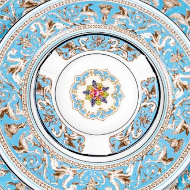 Wedgwood Florentine dinnerware, 6 dinner plates, 6 salad plates, 6