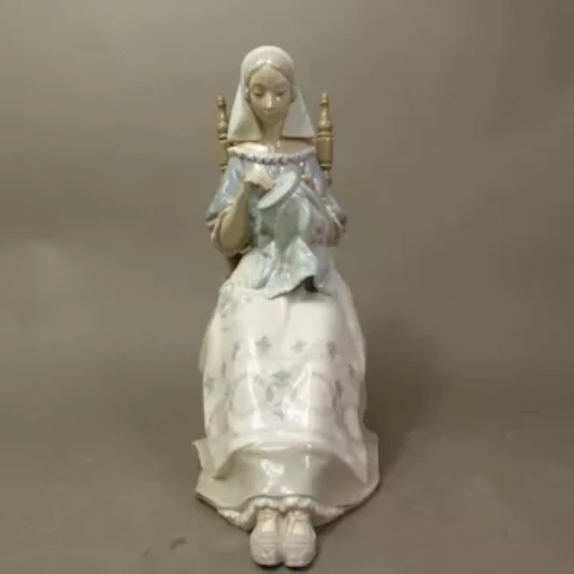Lladro figurine, The Embroiderer, model no 4865, height 28cm.