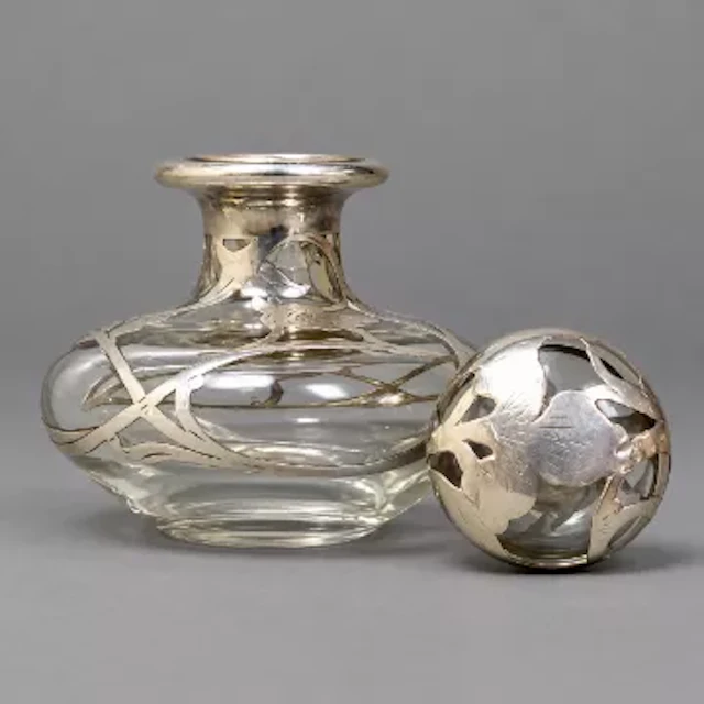 Art Nouveau silver overlaid clear glass scent bottle with stopper